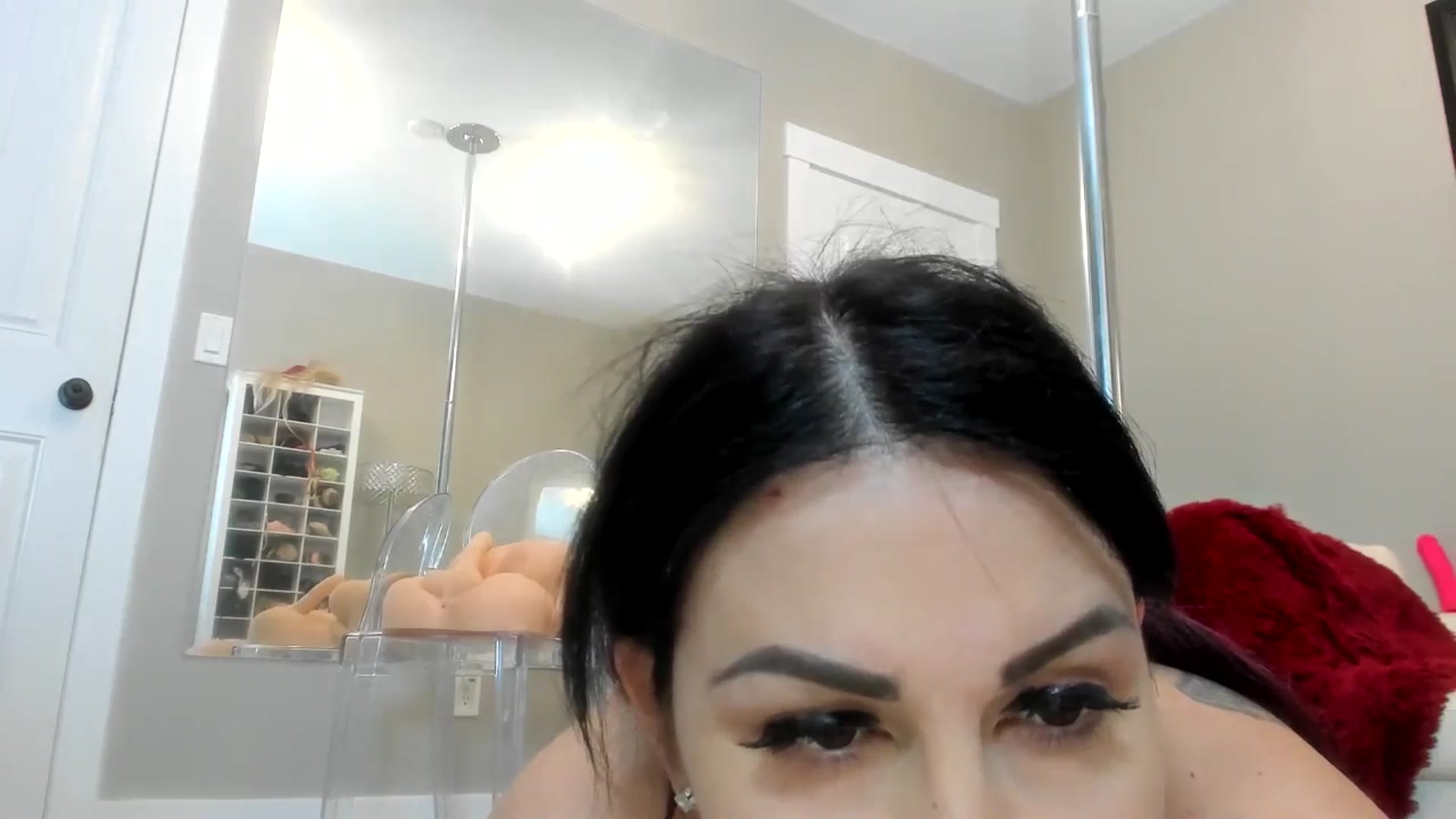 Gallery image thumbnail from AleahJasmine's myfreecams stream on, 10/04/2025, 06:47 image 18 of 20