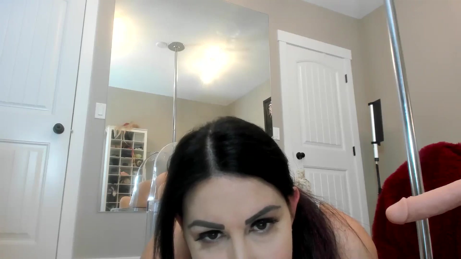 Gallery image thumbnail from AleahJasmine's myfreecams stream on, 10/05/2025, 01:04 image 11 of 20