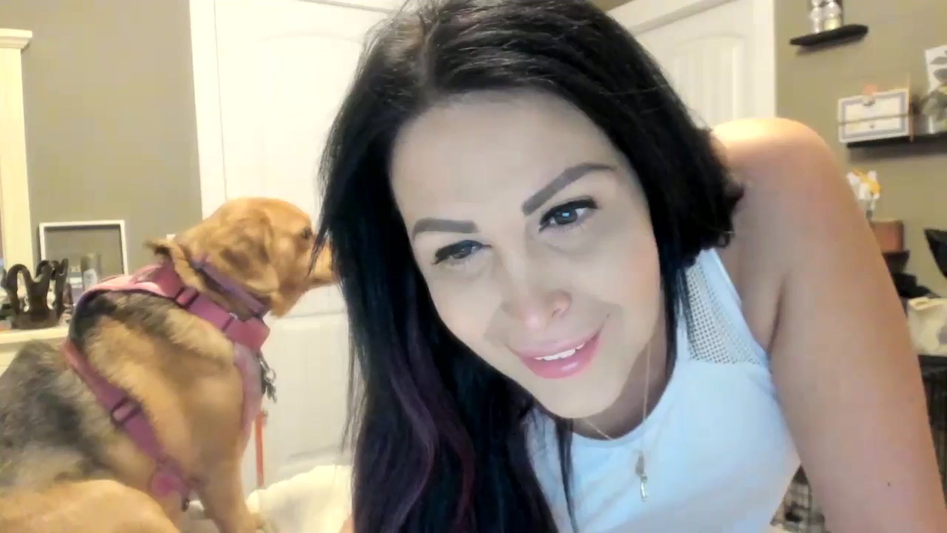 Gallery image thumbnail from AleahJasmine's myfreecams stream on, 10/06/2025, 05:02 image 1 of 20