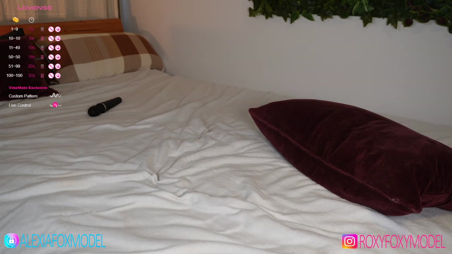 Gallery image thumbnail from AlecsaFox's myfreecams stream on, 02/26/2024, 16:30 image 4 of 20