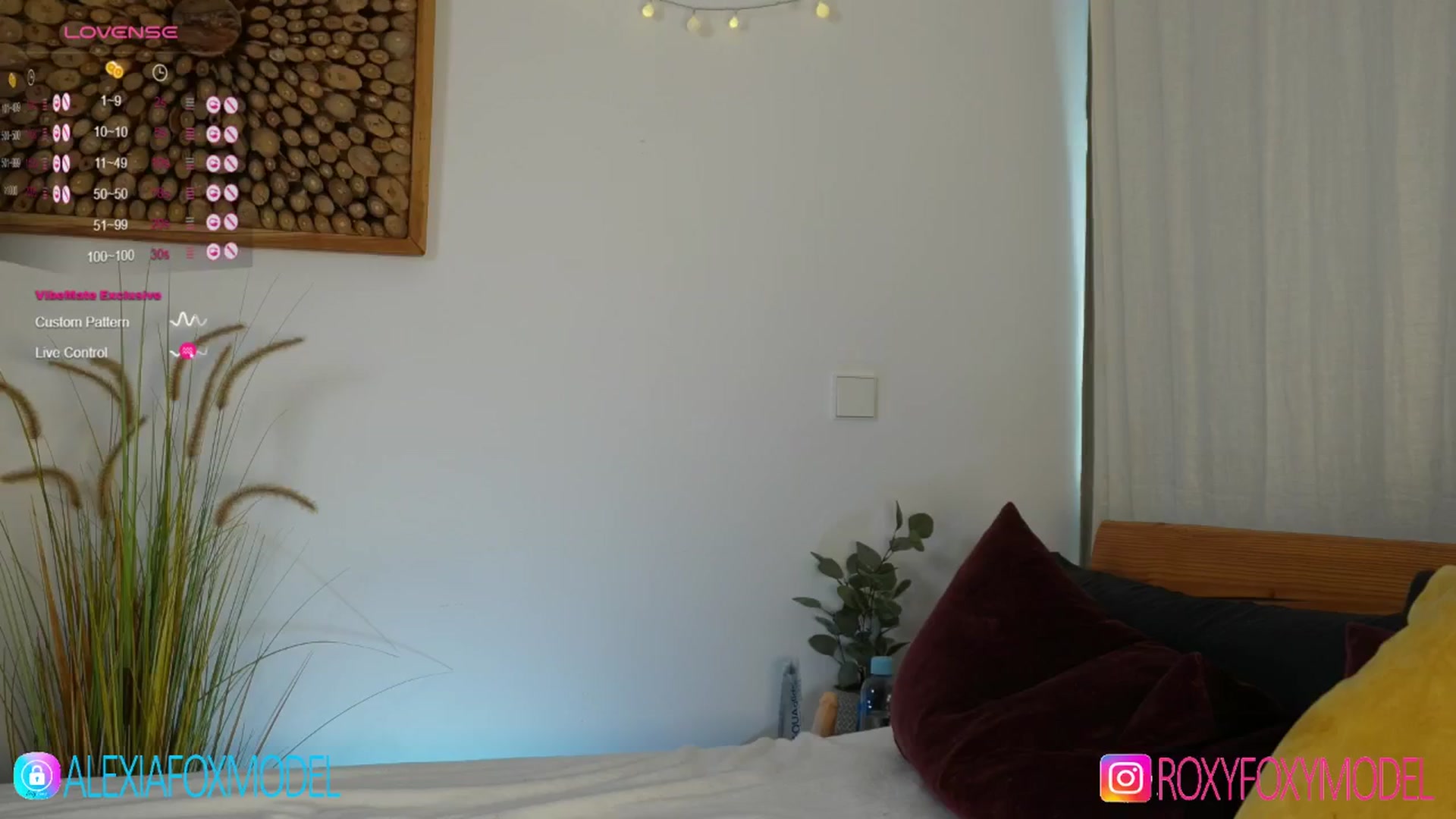 Gallery image thumbnail from AlecsaFox's myfreecams stream on, 05/30/2024, 12:07 image 14 of 20