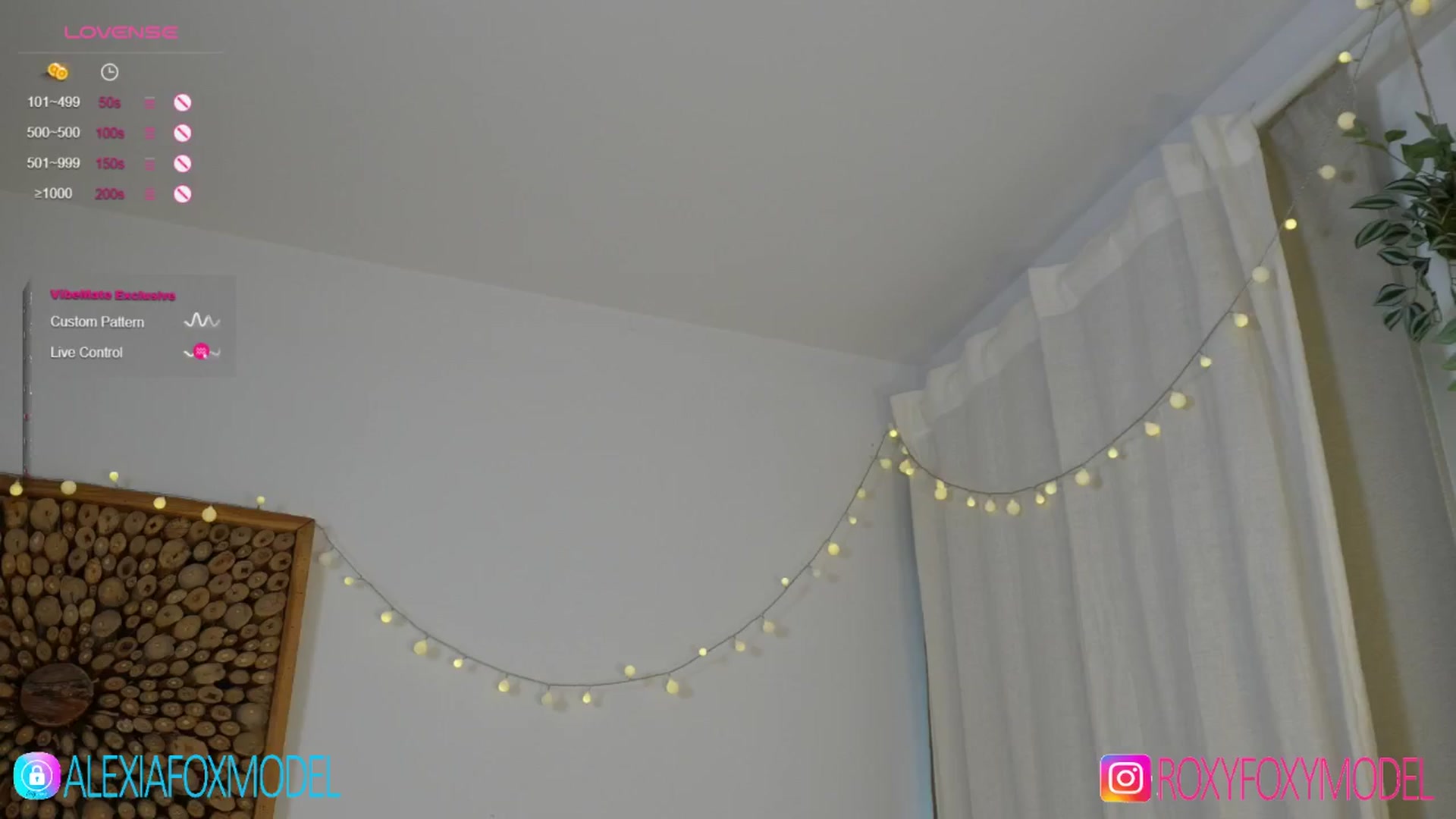 Gallery image thumbnail from AlecsaFox's myfreecams stream on, 06/10/2024, 15:40 image 10 of 20
