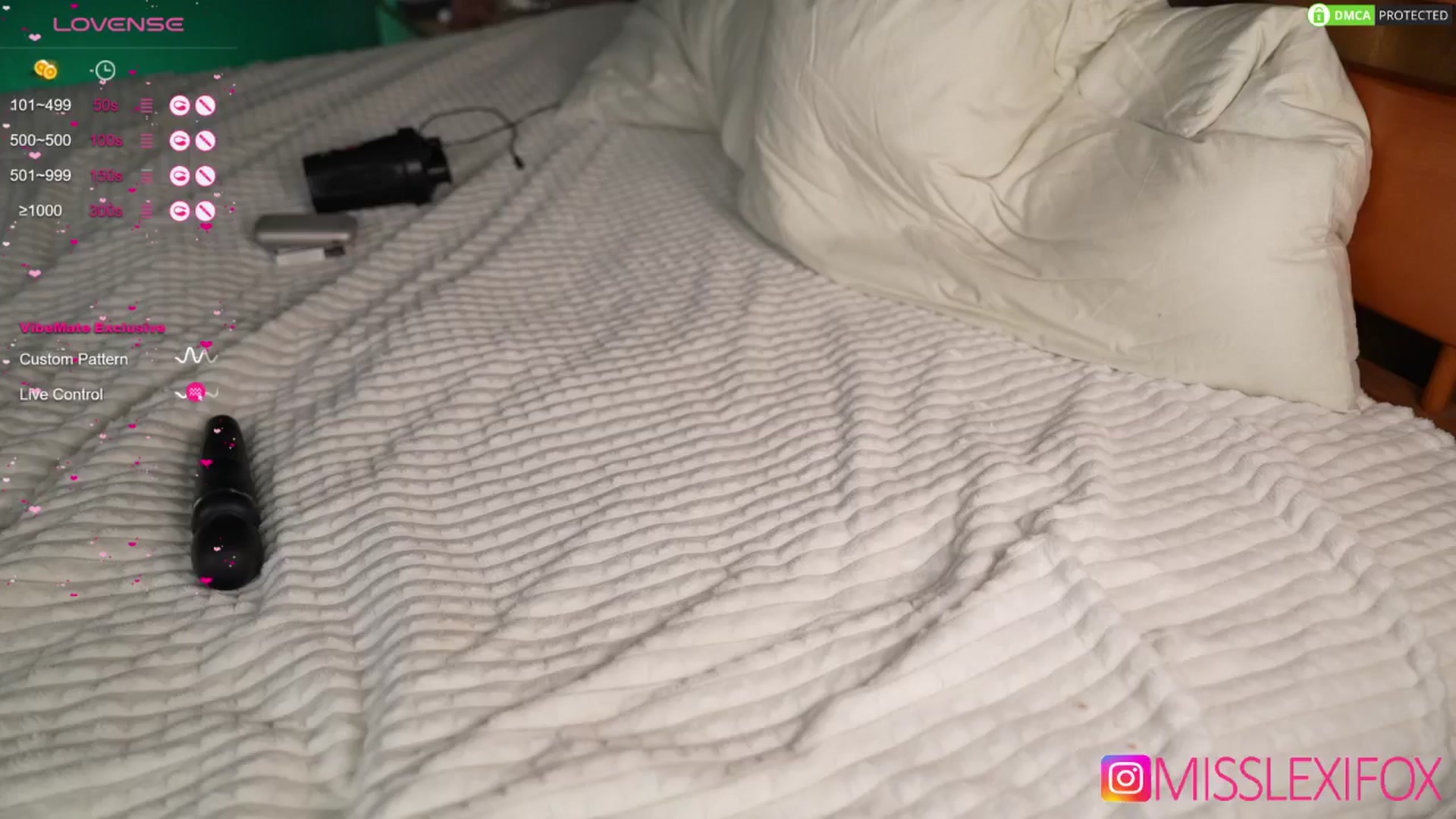 Gallery image thumbnail from AlecsaFox's myfreecams stream on, 09/16/2024, 18:18 image 10 of 20