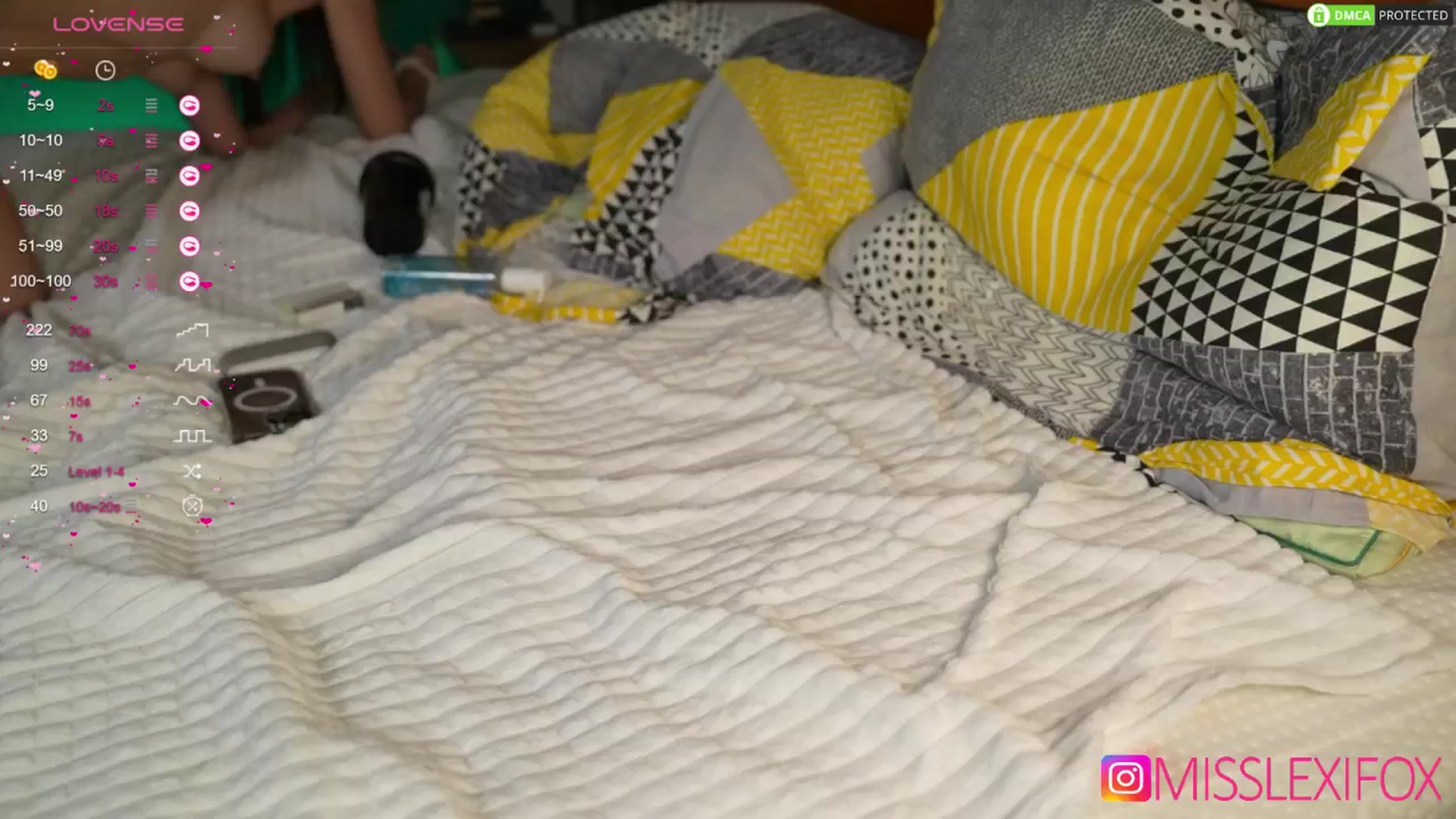 Gallery image thumbnail from AlecsaFox's myfreecams stream on, 09/27/2024, 14:32 image 4 of 20