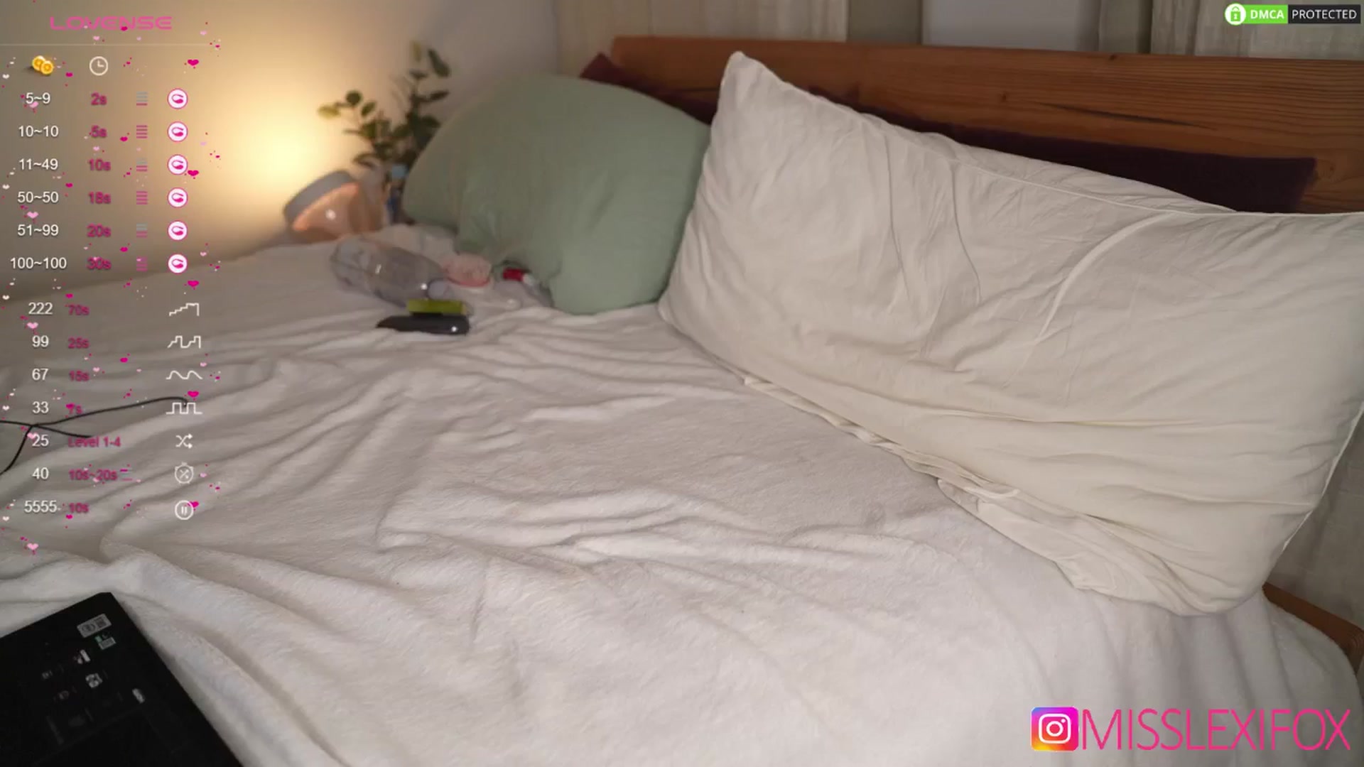 Gallery image thumbnail from AlecsaFox's myfreecams stream on, 12/11/2024, 18:49 image 4 of 20