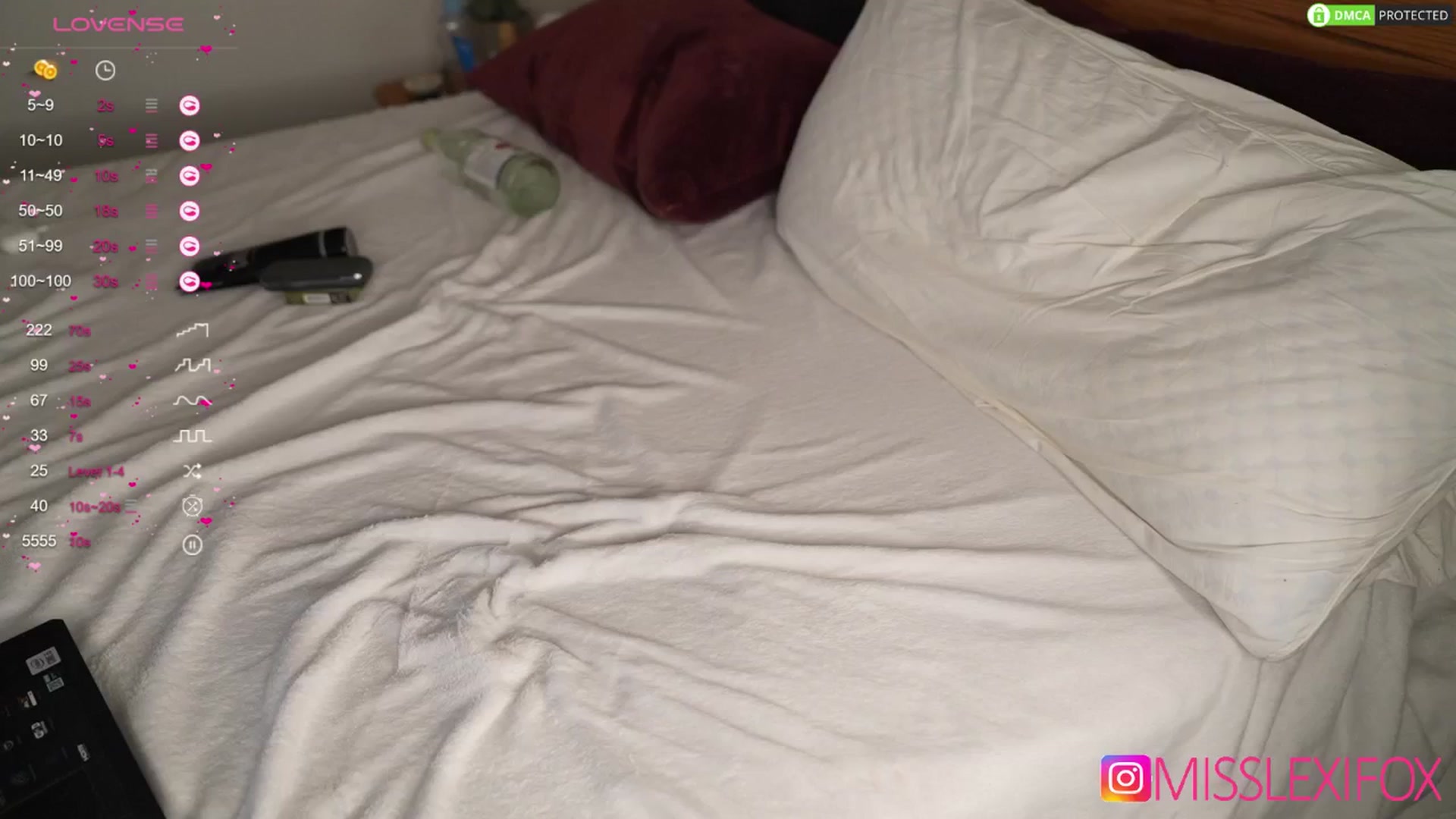 Gallery image thumbnail from AlecsaFox's myfreecams stream on, 01/12/2025, 12:48 image 3 of 20