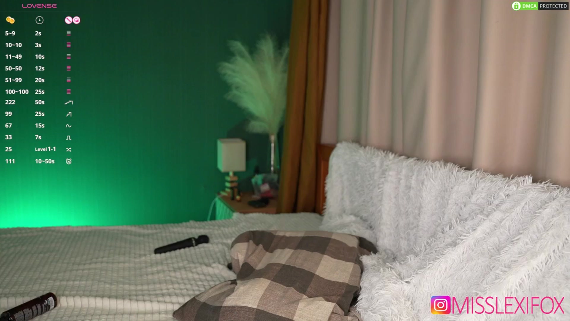Gallery image thumbnail from AlecsaFox's myfreecams stream on, 12/18/2025, 17:20 image 3 of 20