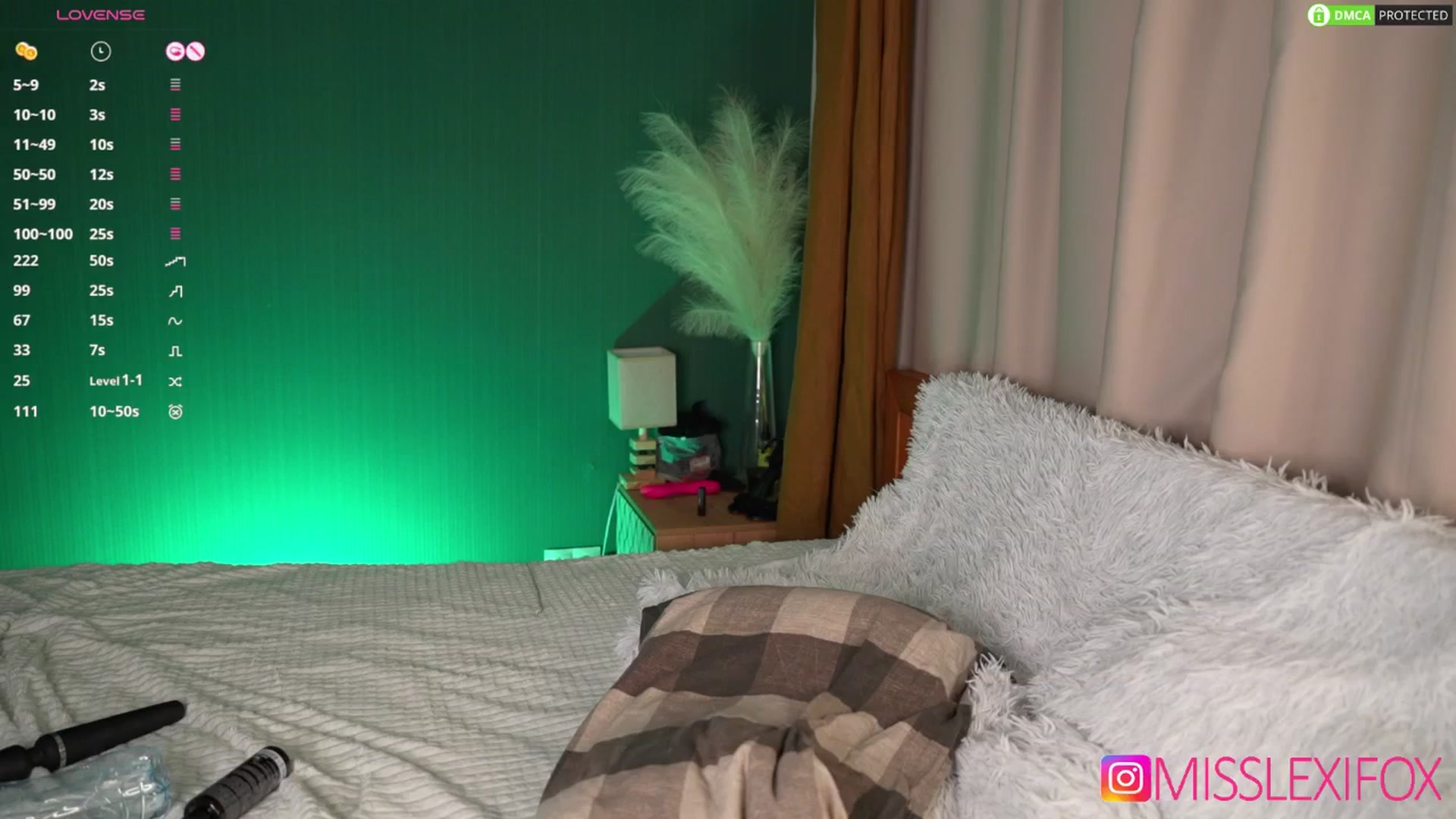 Gallery image thumbnail from AlecsaFox's myfreecams stream on, 01/12/2026, 18:21 image 3 of 20