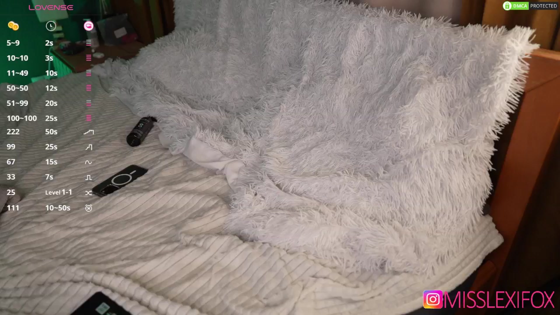 Gallery image thumbnail from AlecsaFox's myfreecams stream on, 03/01/2026, 12:37 image 4 of 20