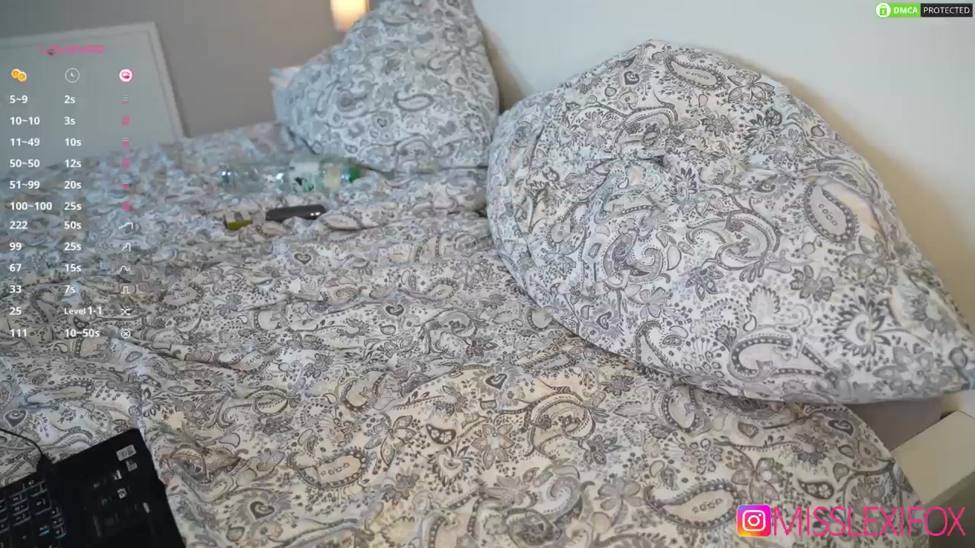Gallery image thumbnail from AlecsaFox's myfreecams stream on, 03/29/2026, 12:06 image 1 of 20