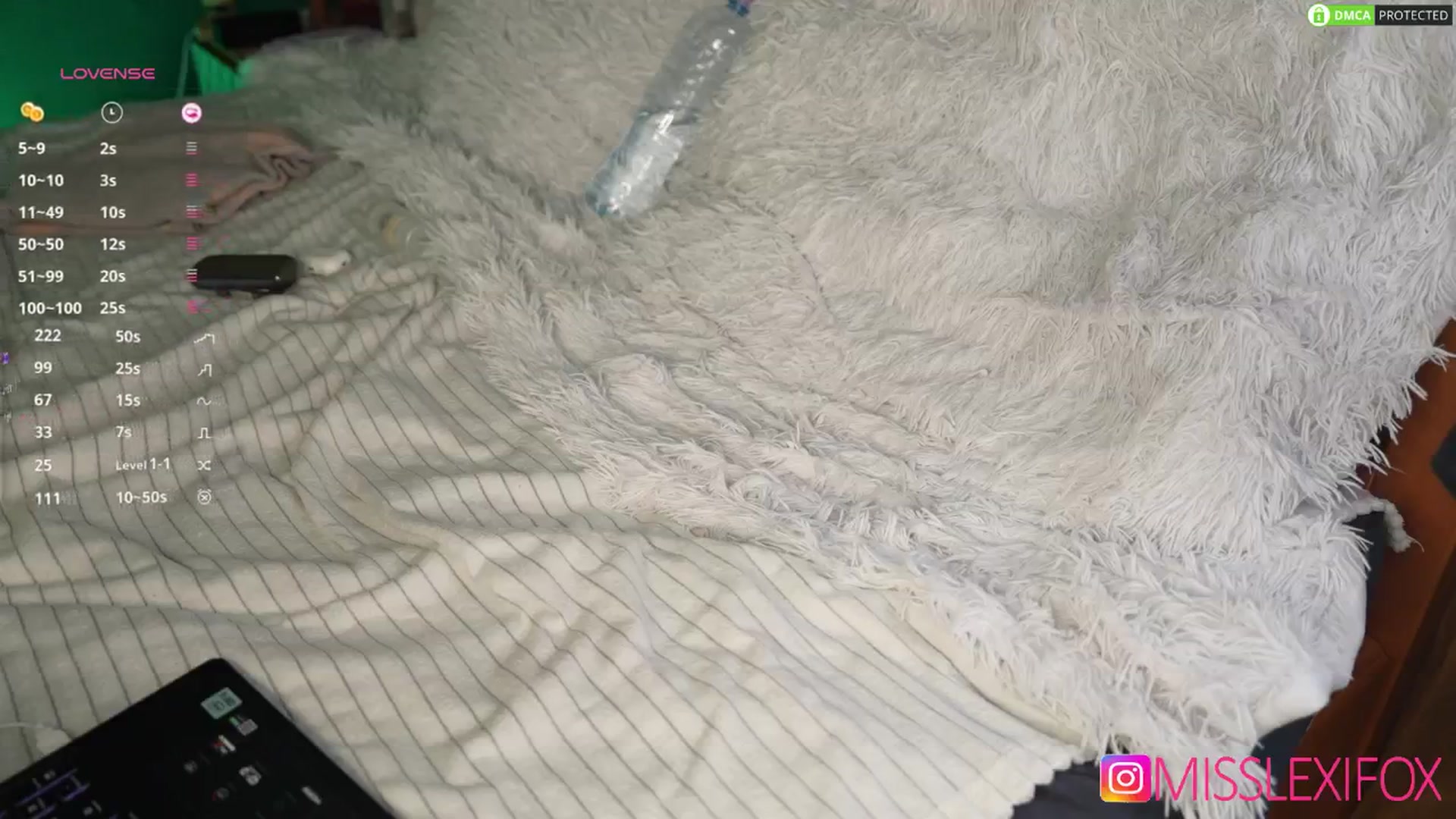 Gallery image thumbnail from AlecsaFox's myfreecams stream on, 04/14/2026, 11:13 image 17 of 20