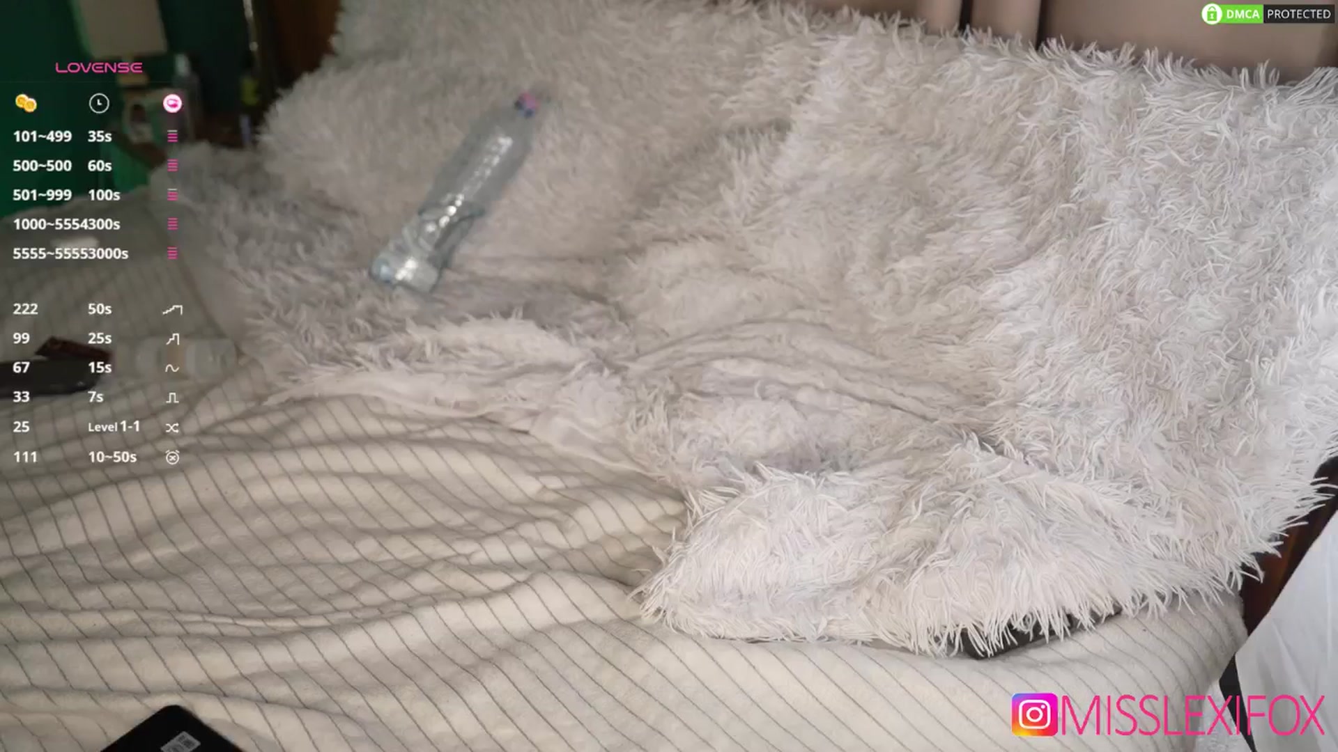 Gallery image thumbnail from AlecsaFox's myfreecams stream on, 04/25/2026, 19:33 image 16 of 20