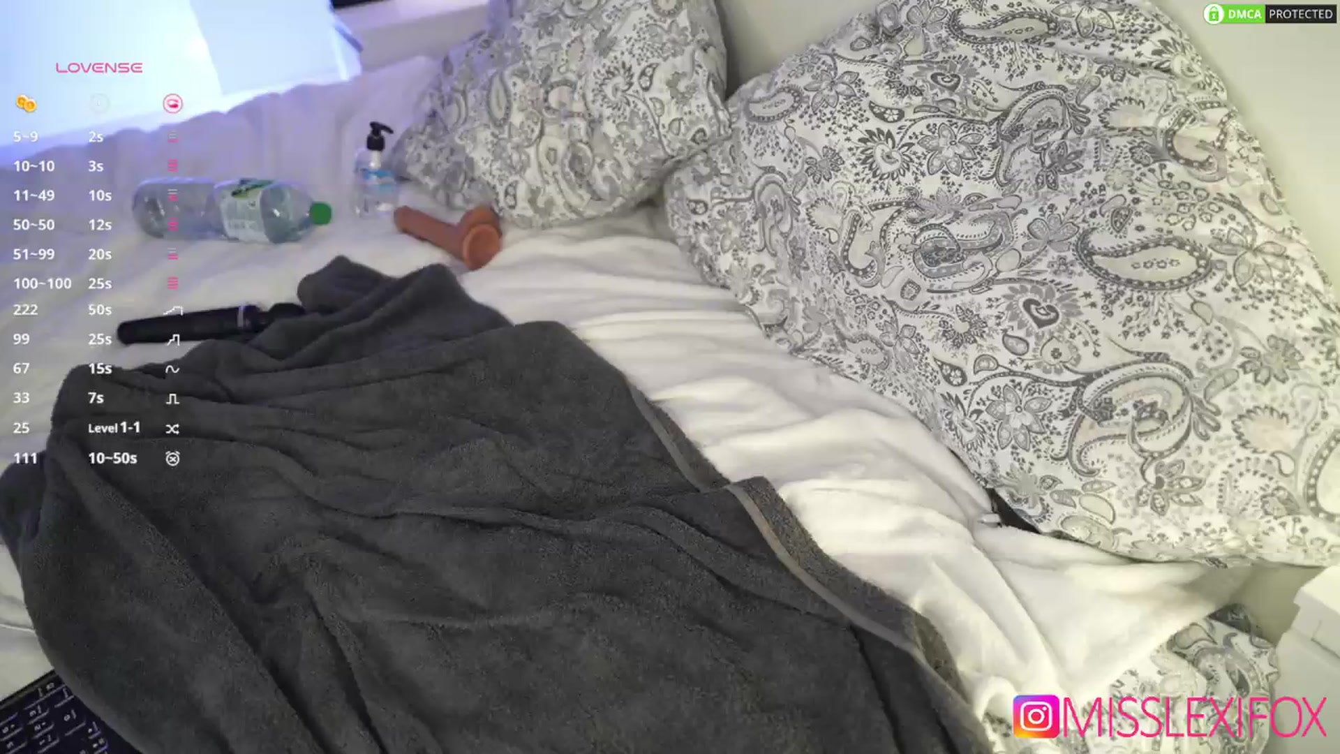 Gallery image thumbnail from AlecsaFox's myfreecams stream on, 05/24/2026, 21:43 image 1 of 20