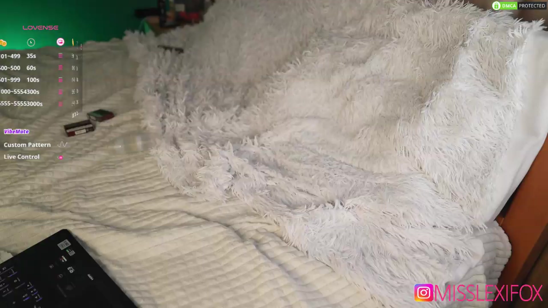 Gallery image thumbnail from AlecsaFox's myfreecams stream on, 06/06/2026, 15:37 image 17 of 20