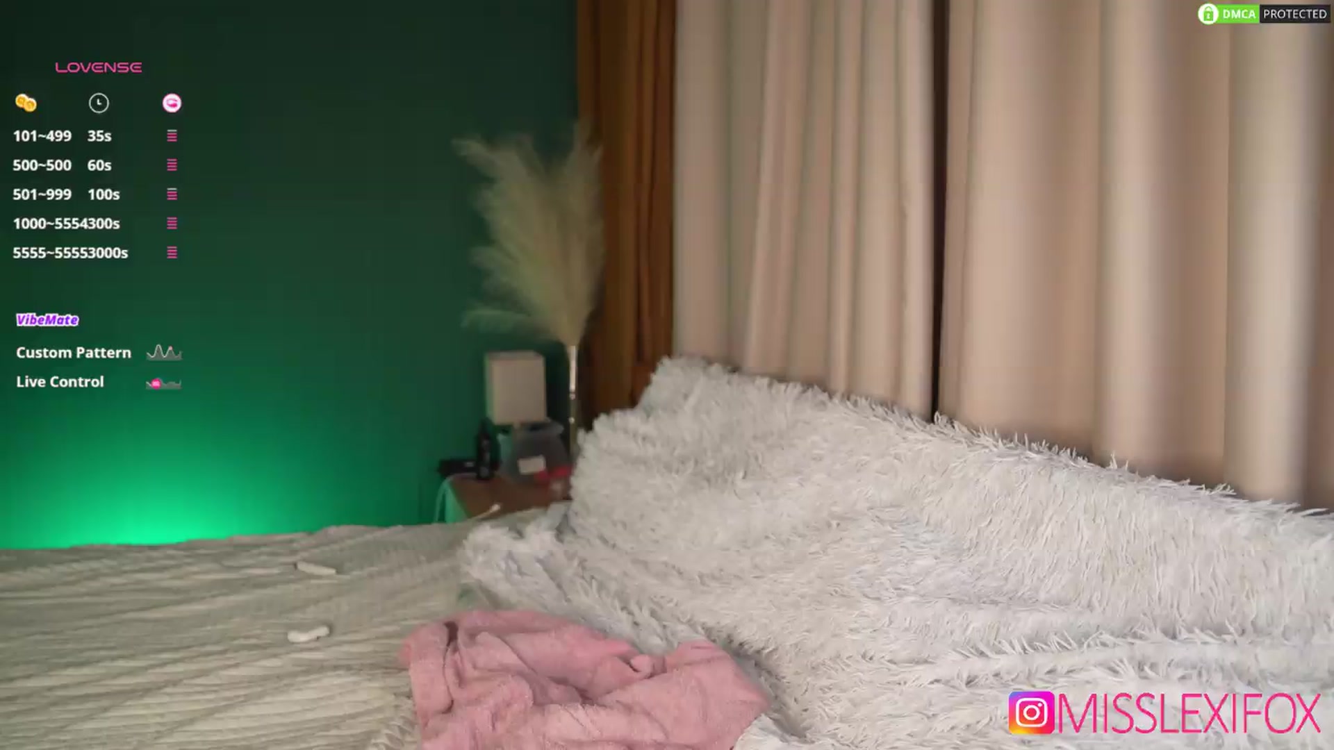 Gallery image thumbnail from AlecsaFox's myfreecams stream on, 06/10/2026, 15:45 image 4 of 20