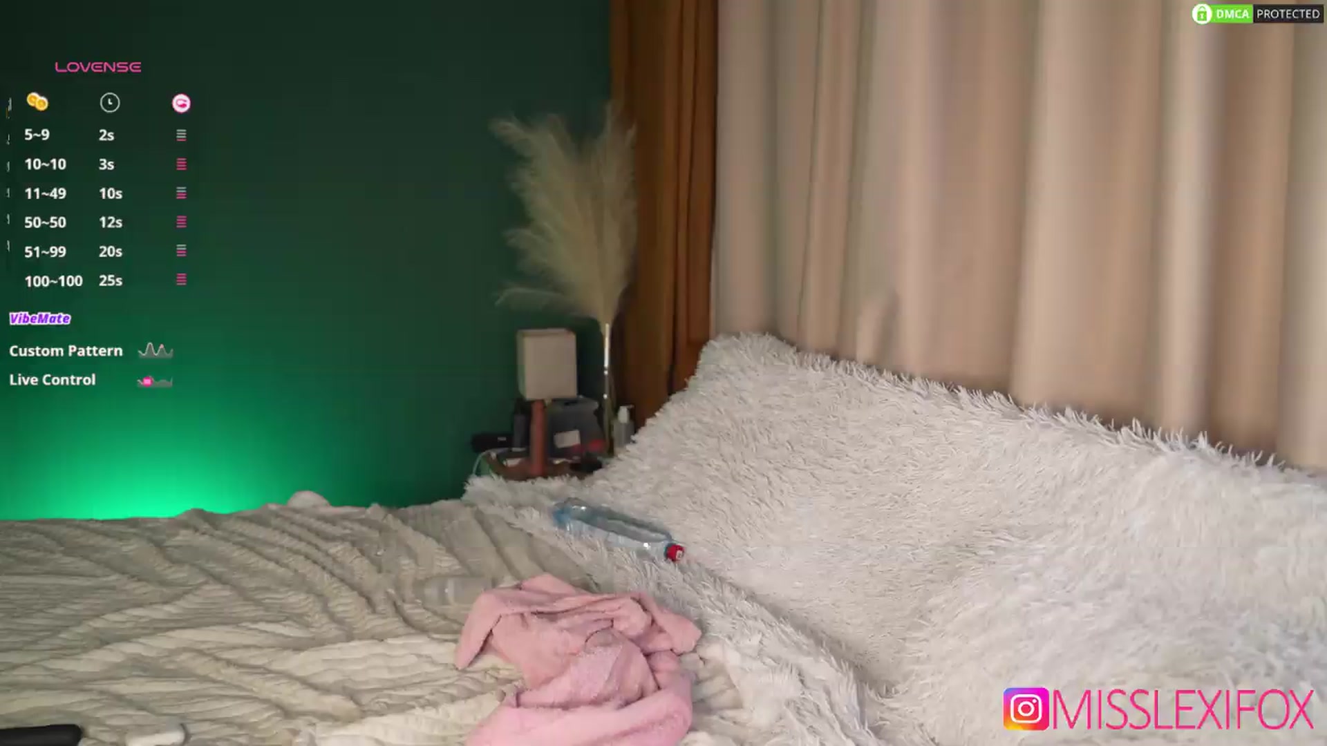 Gallery image thumbnail from AlecsaFox's myfreecams stream on, 06/21/2026, 12:32 image 7 of 20