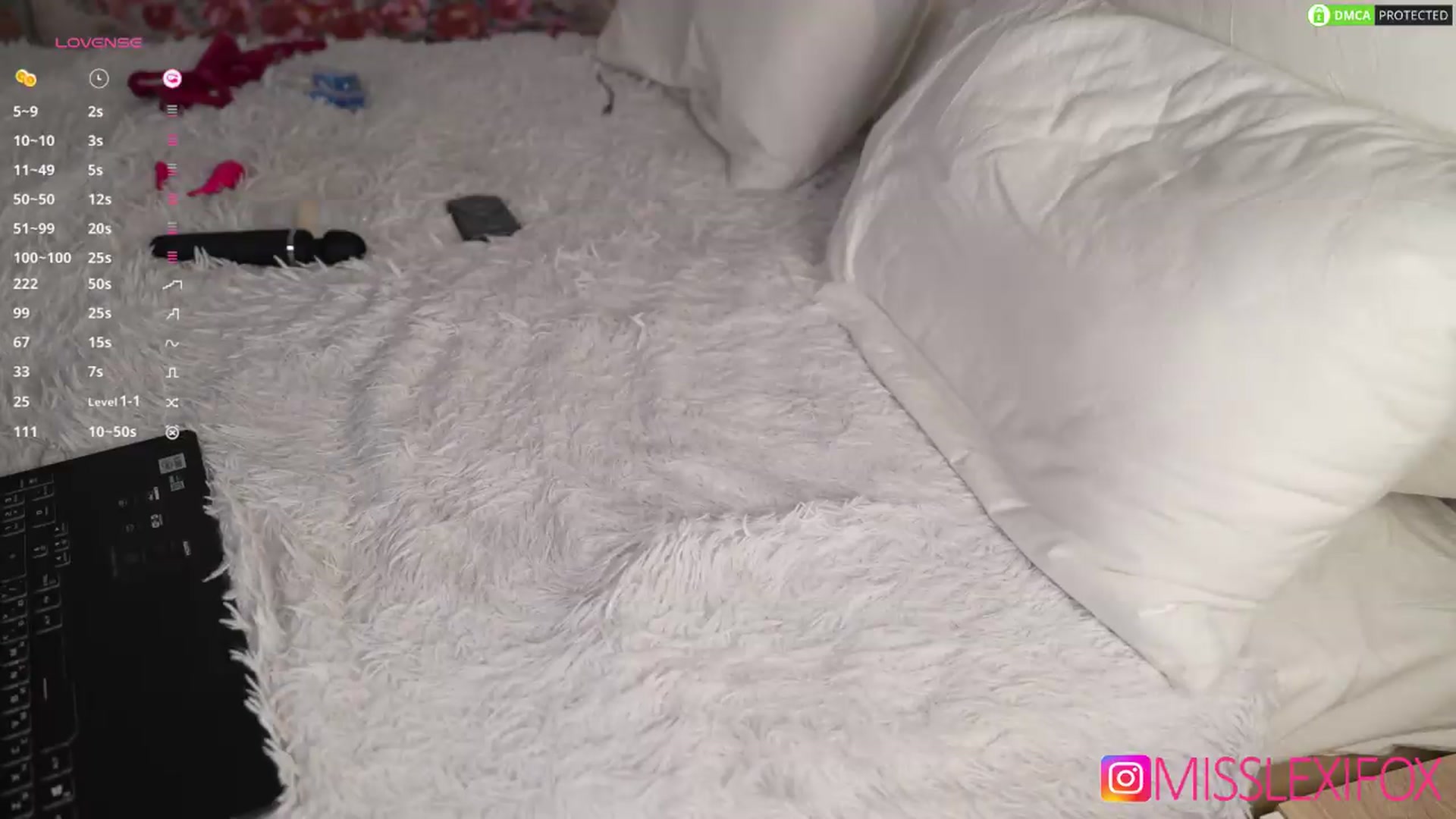 Gallery image thumbnail from AlecsaFox's myfreecams stream on, 08/22/2026, 17:03 image 16 of 20