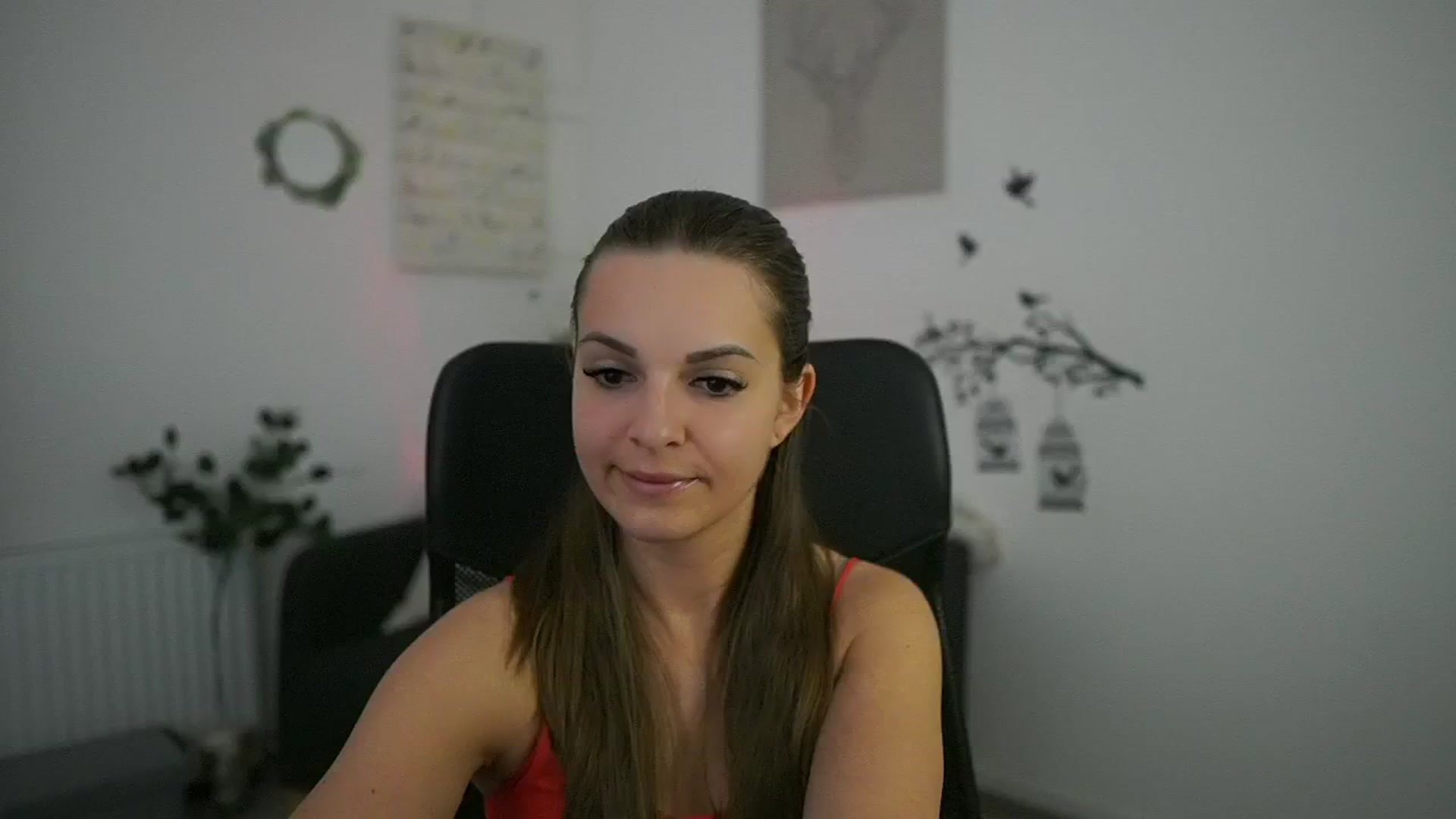 Gallery image thumbnail from Alecsa_Fox's myfreecams stream on, 04/28/2025, 20:06 image 9 of 20