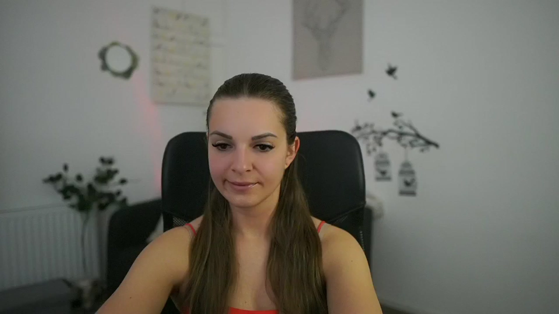 Gallery image thumbnail from Alecsa_Fox's myfreecams stream on, 04/28/2025, 21:07 image 20 of 20