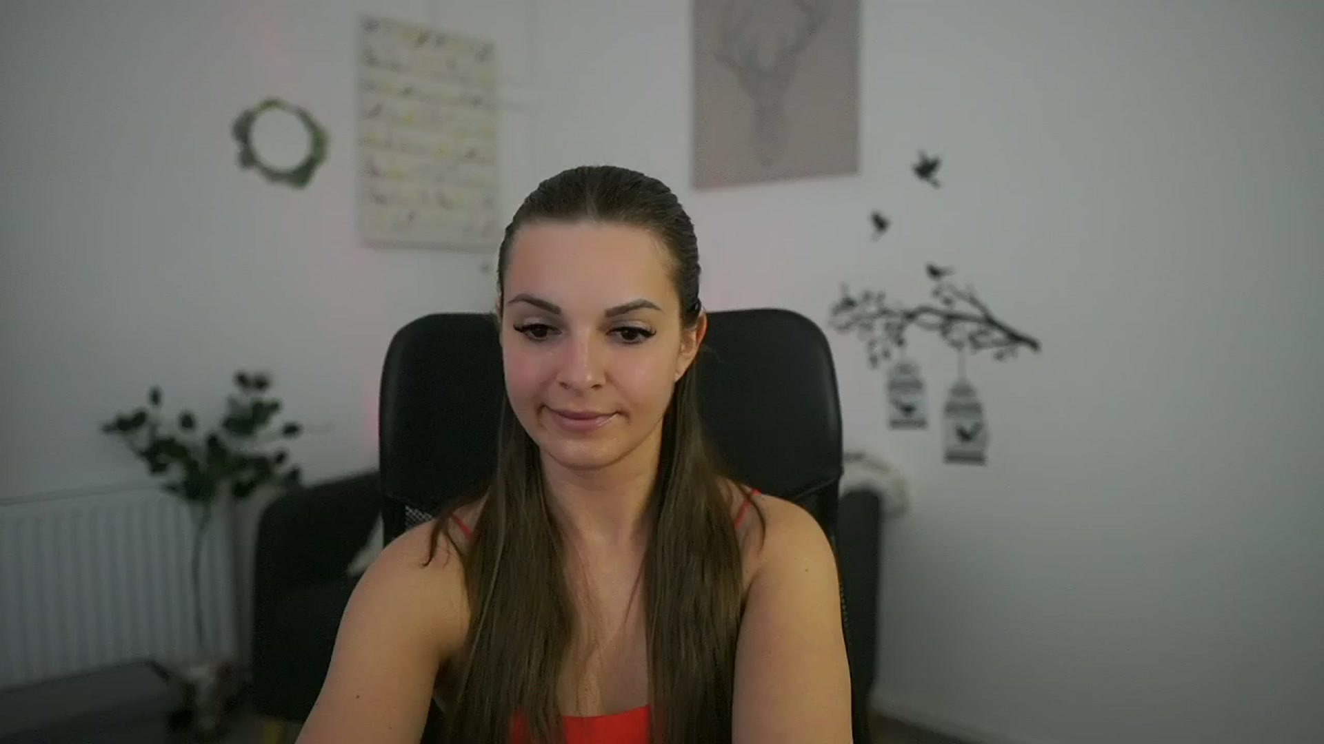 Gallery image thumbnail from Alecsa_Fox's myfreecams stream on, 04/28/2025, 22:18 image 11 of 20