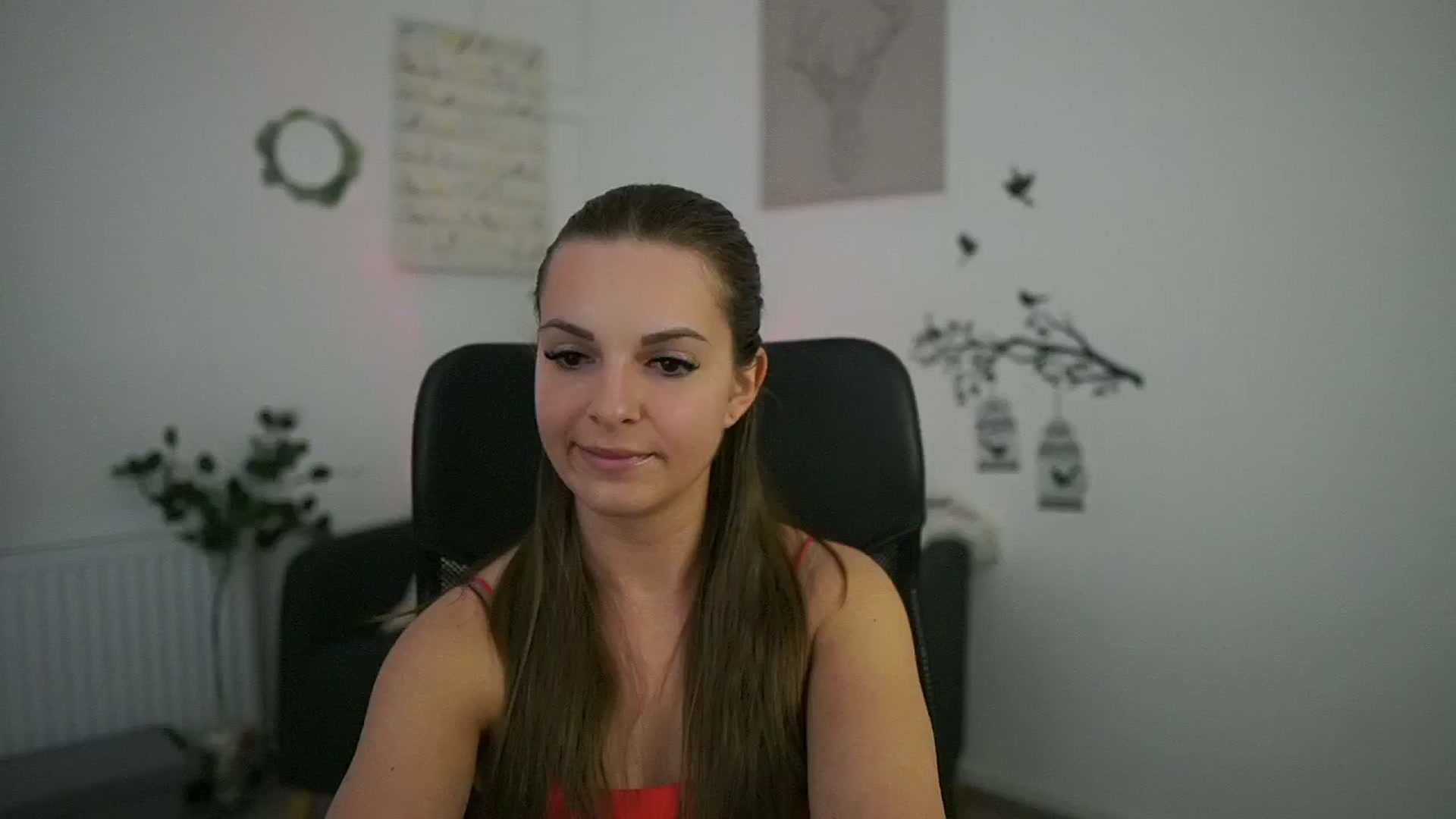 Gallery image thumbnail from Alecsa_Fox's myfreecams stream on, 04/28/2025, 22:18 image 20 of 20