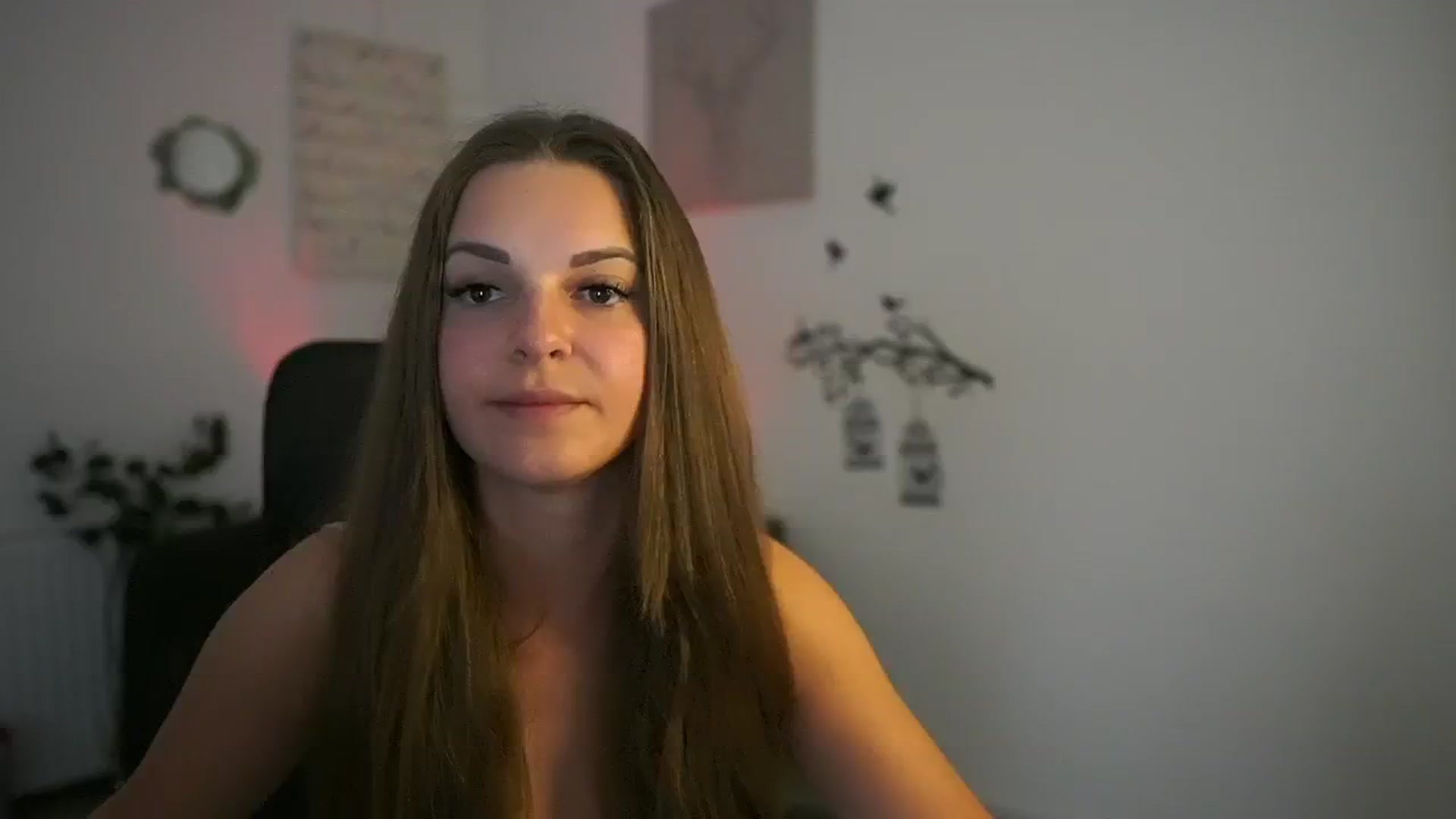 Gallery image thumbnail from Alecsa_Fox's myfreecams stream on, 05/11/2025, 20:13 image 9 of 20