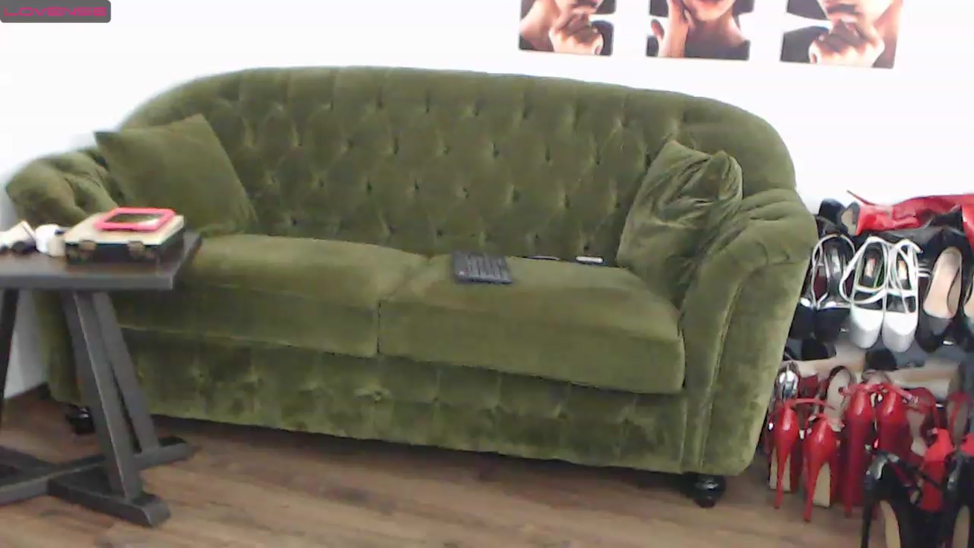 Gallery image thumbnail from Alecssalove's myfreecams stream on, 12/02/2022, 24:14 image 19 of 20