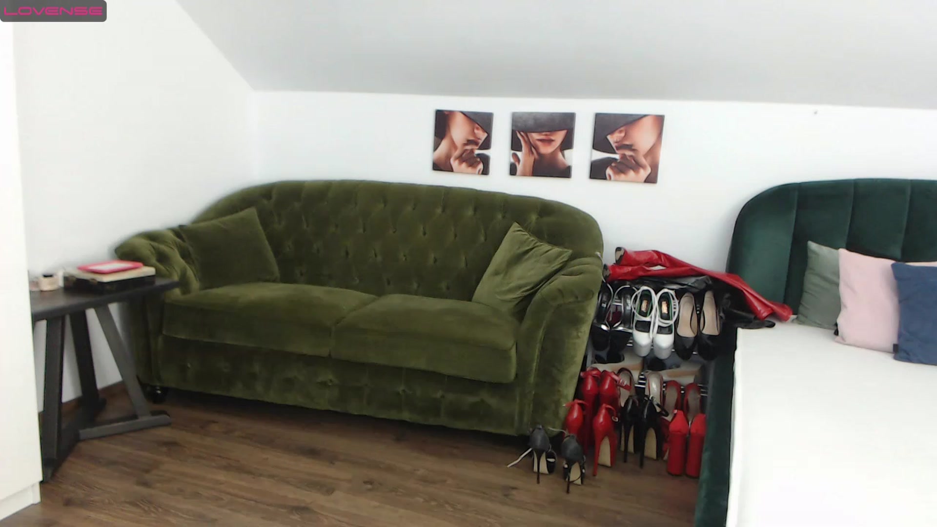 Gallery image thumbnail from Alecssalove's myfreecams stream on, 01/07/2023, 23:48 image 9 of 20