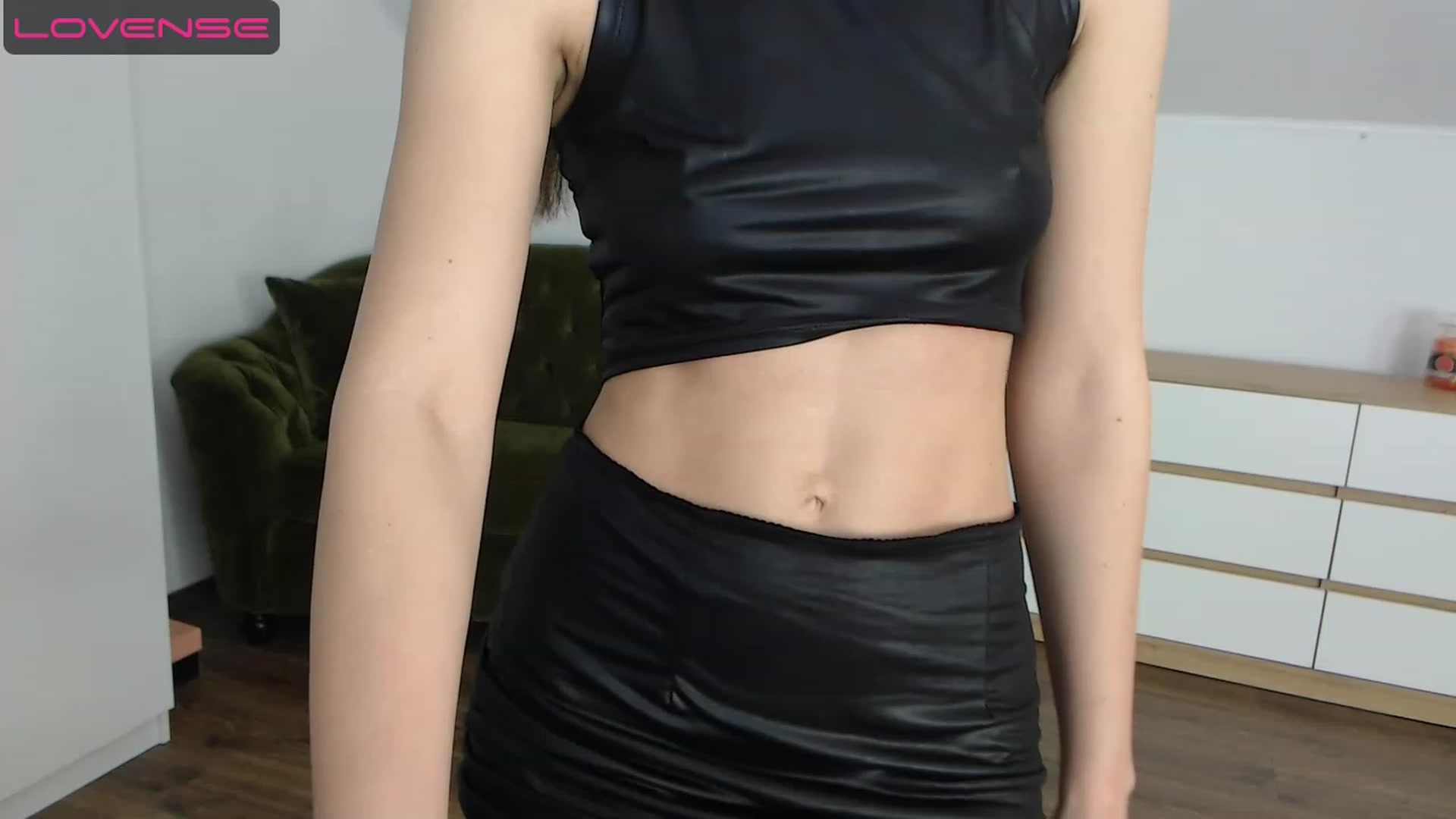 Gallery image thumbnail from Alecssalove's myfreecams stream on, 04/28/2023, 22:47 image 13 of 20