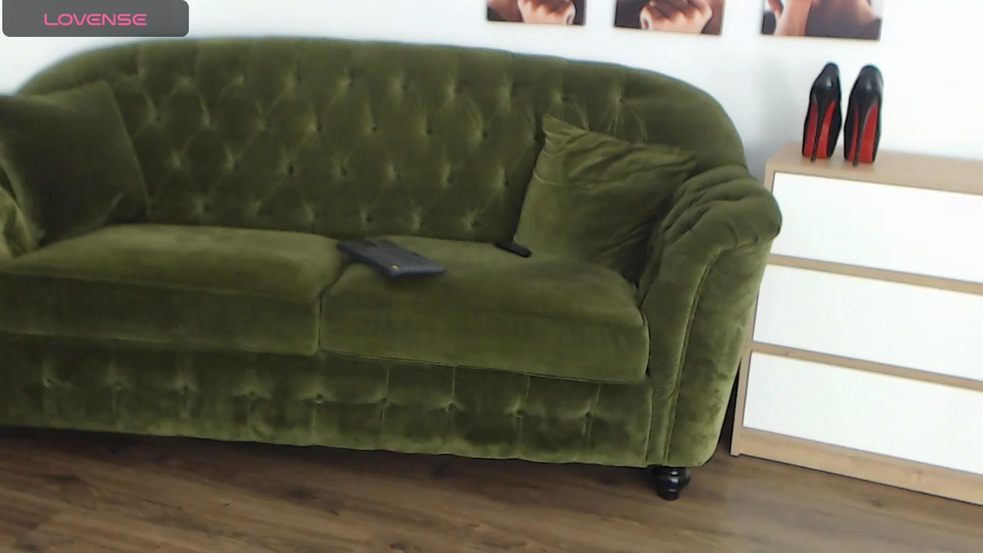 Gallery image thumbnail from Alecssalove's myfreecams stream on, 08/31/2023, 23:49 image 16 of 20