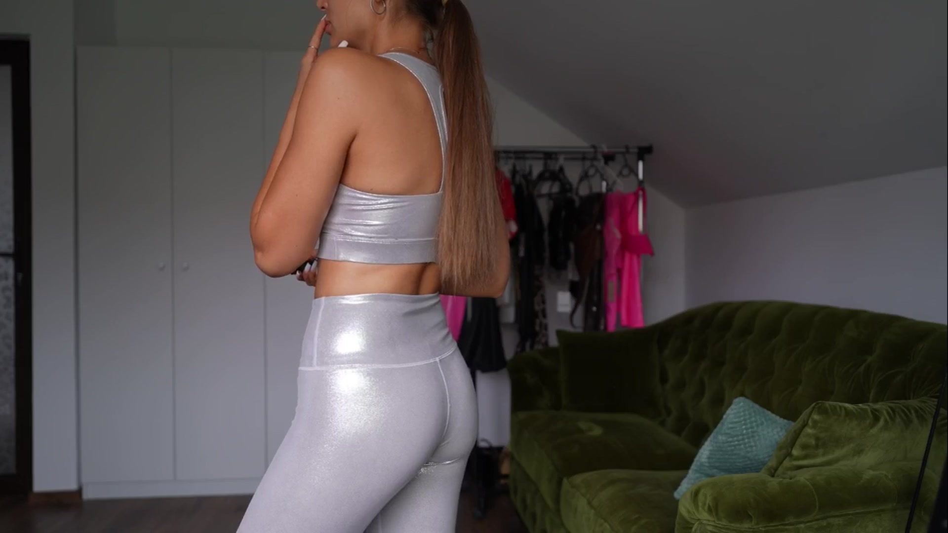 Gallery image thumbnail from Alecssalove's myfreecams stream on, 08/06/2024, 13:42 image 2 of 20