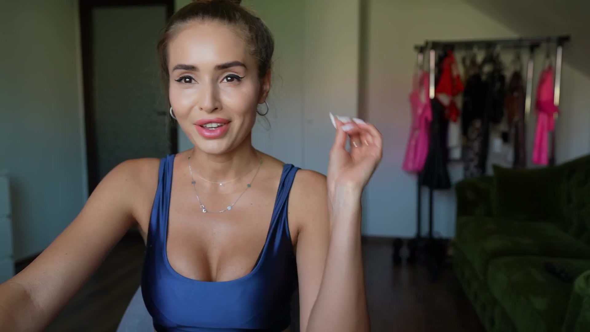 Gallery image thumbnail from Alecssalove's myfreecams stream on, 08/09/2024, 11:41 image 8 of 20