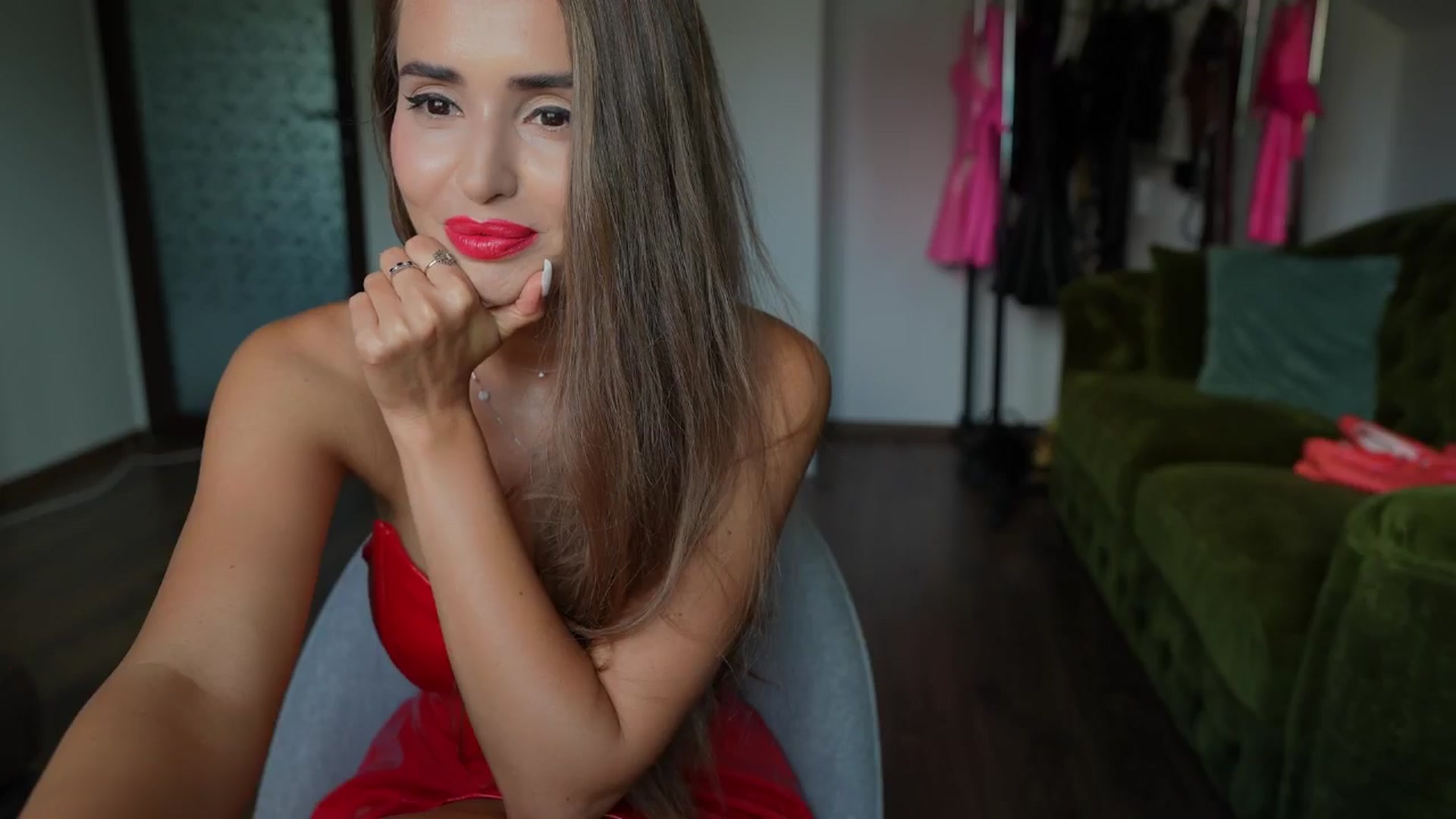 Gallery image thumbnail from Alecssalove's myfreecams stream on, 08/12/2024, 13:59 image 14 of 20