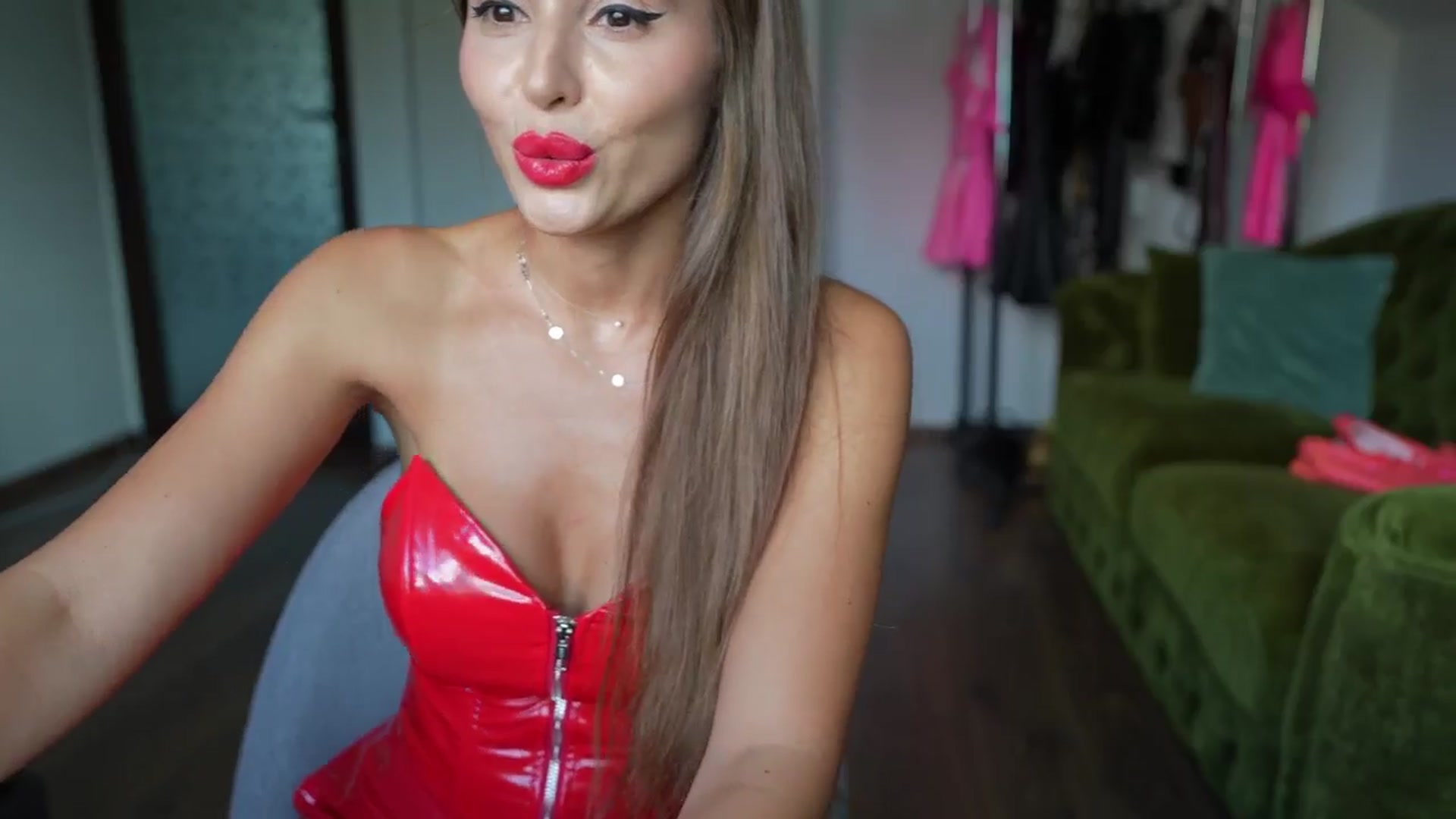Gallery image thumbnail from Alecssalove's myfreecams stream on, 08/12/2024, 13:59 image 20 of 20
