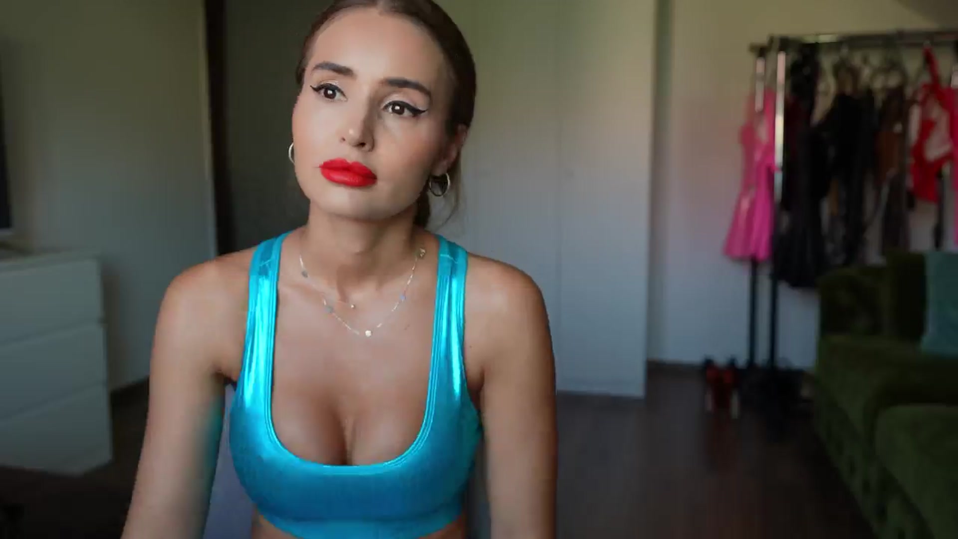 Gallery image thumbnail from Alecssalove's myfreecams stream on, 08/13/2024, 11:21 image 14 of 20
