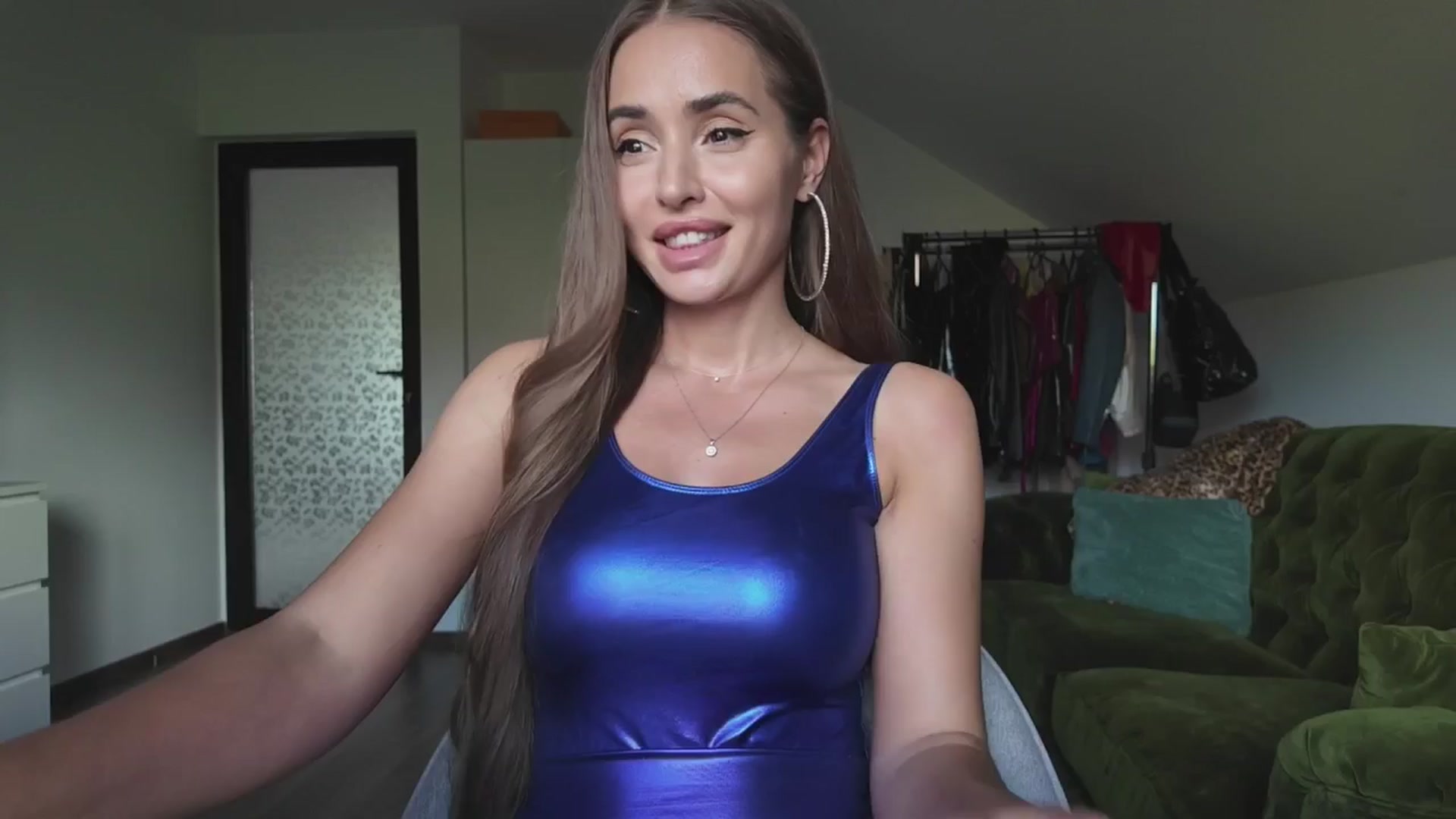Gallery image thumbnail from Alecssalove's myfreecams stream on, 09/18/2025, 14:33 image 10 of 20