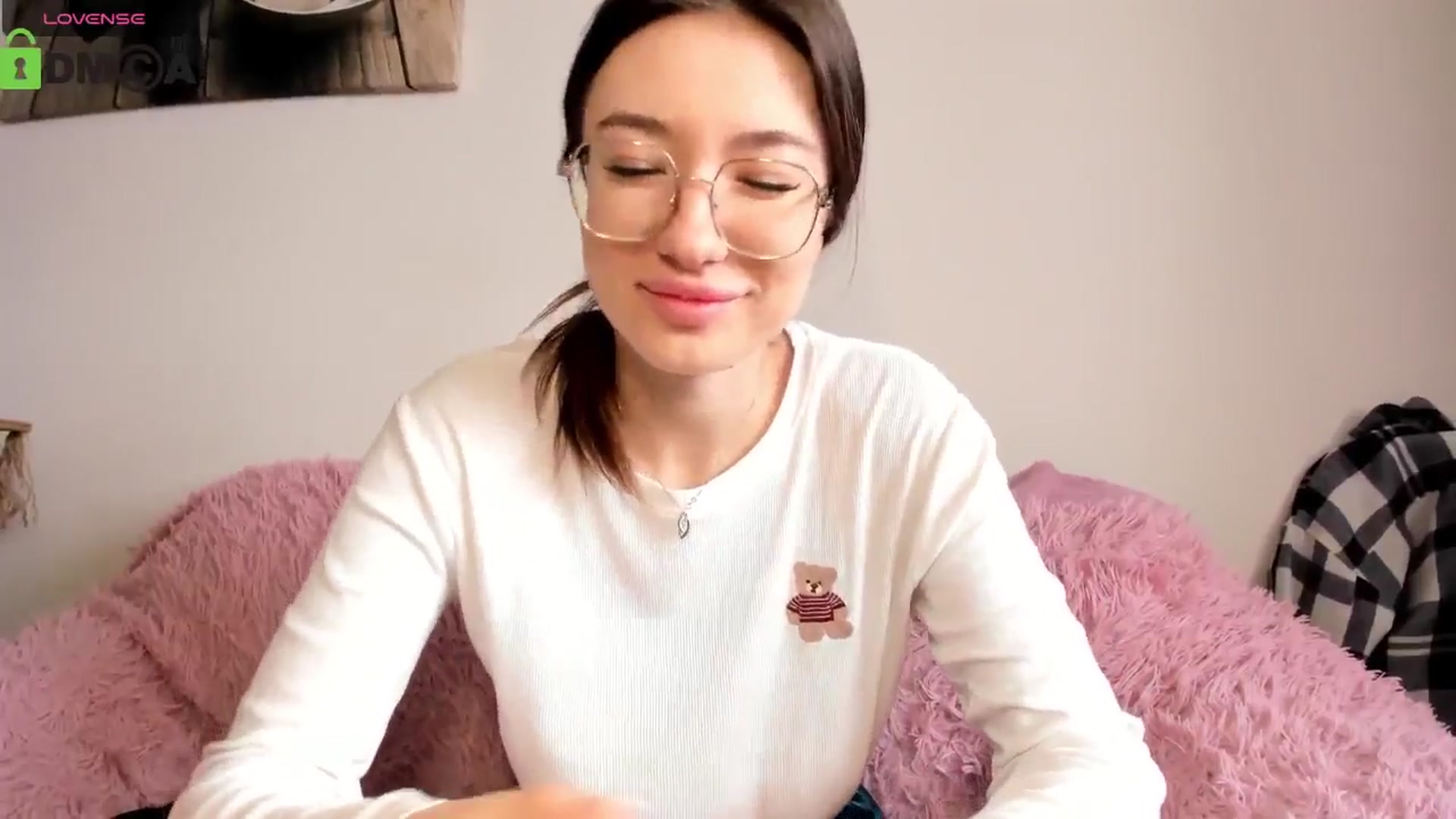 Gallery image thumbnail from Aleida__'s myfreecams stream on, 02/19/2026, 10:36 image 16 of 20