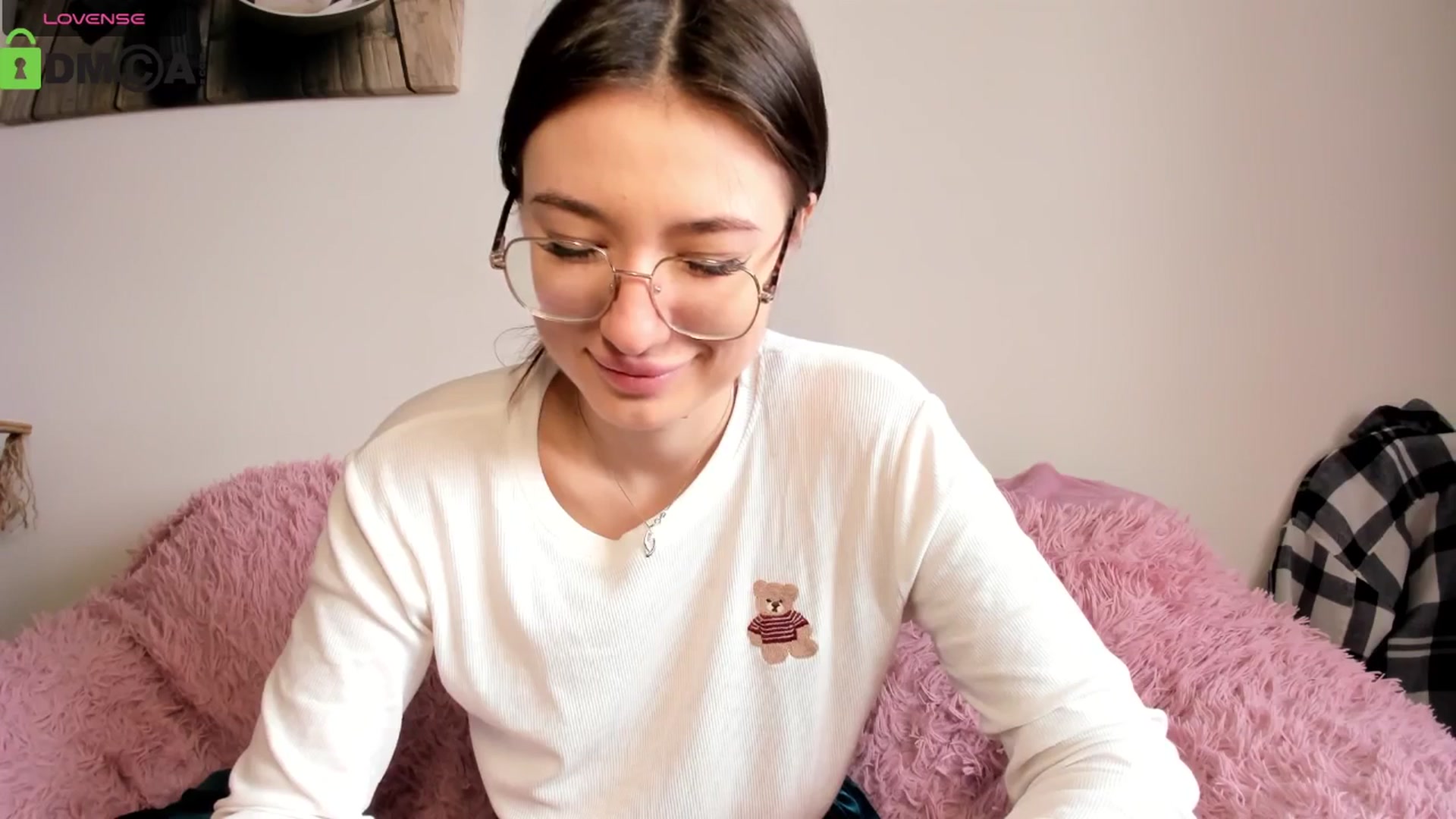Gallery image thumbnail from Aleida__'s myfreecams stream on, 02/19/2026, 10:36 image 17 of 20