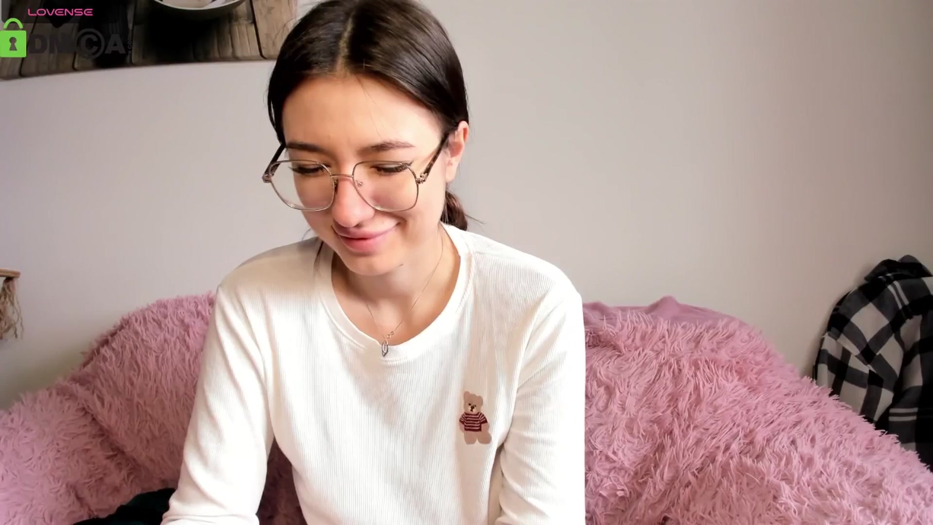 Gallery image thumbnail from Aleida__'s myfreecams stream on, 02/19/2026, 10:36 image 18 of 20