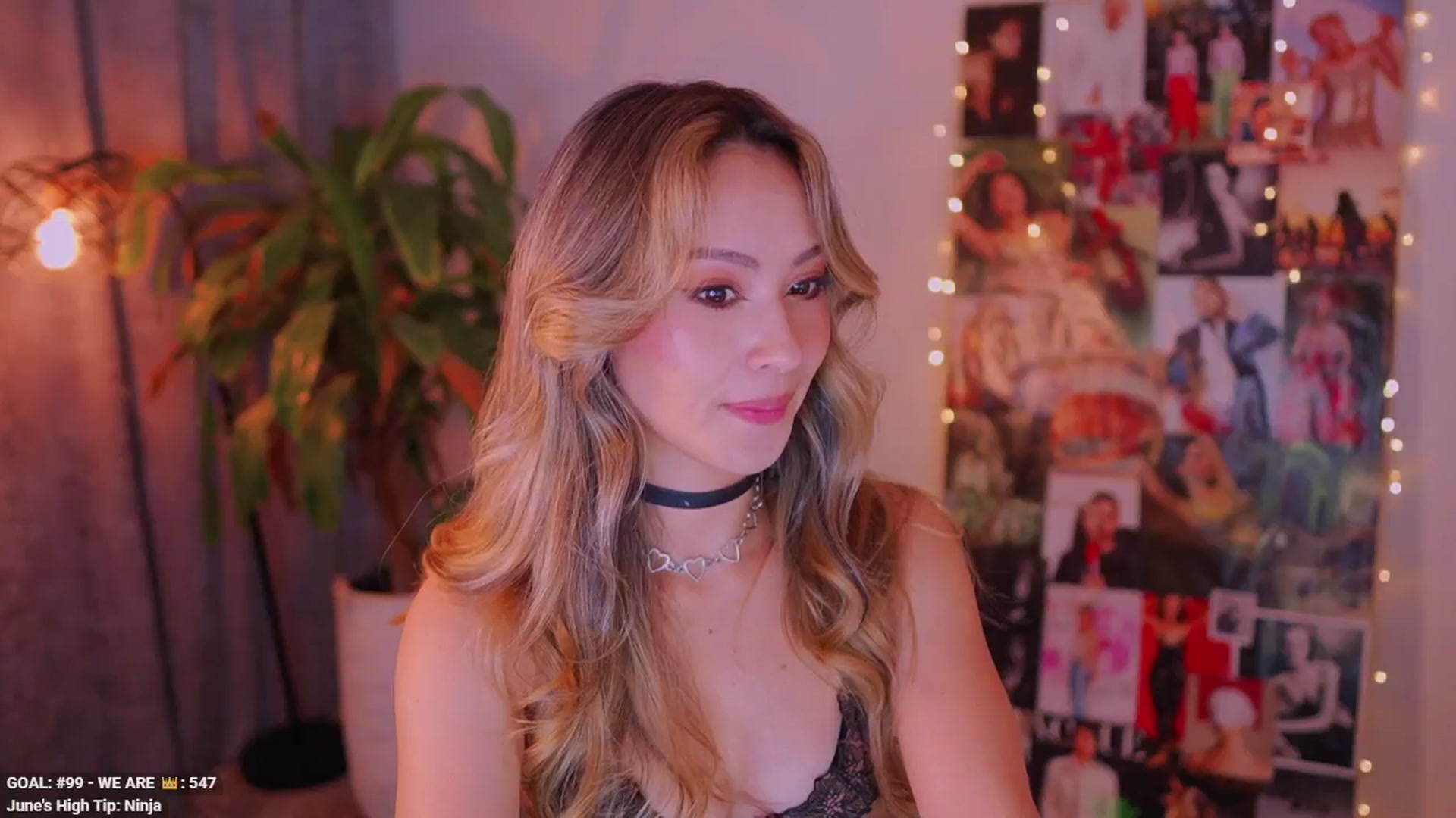 Gallery image thumbnail from AlejaBlonde's myfreecams stream on, 06/14/2025, 07:03 image 4 of 20