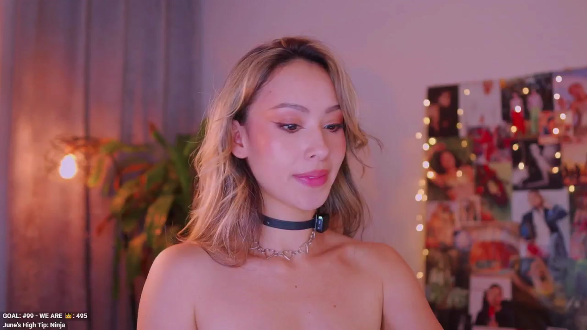Gallery image thumbnail from AlejaBlonde's myfreecams stream on, 06/14/2025, 07:03 image 17 of 20