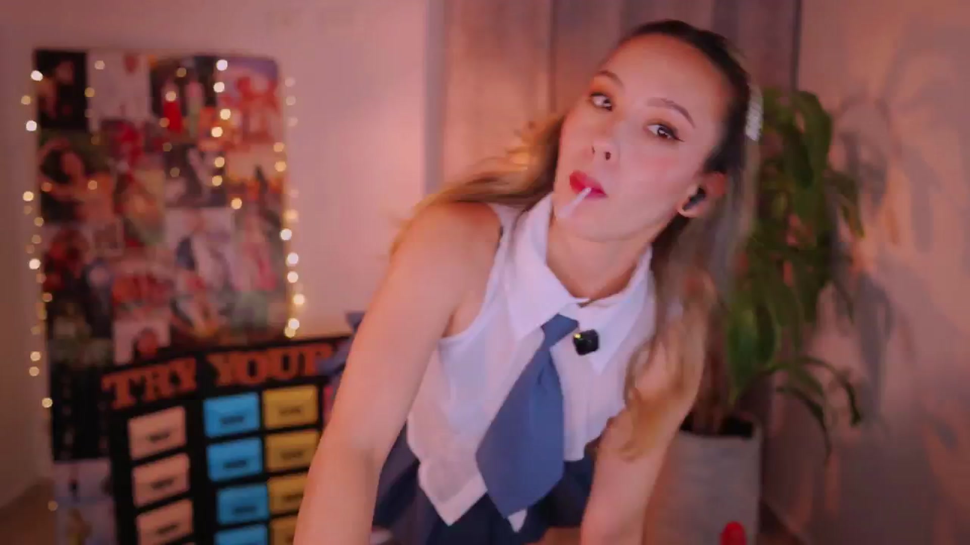 Gallery image thumbnail from AlejaBlonde's myfreecams stream on, 07/16/2025, 07:28 image 1 of 20