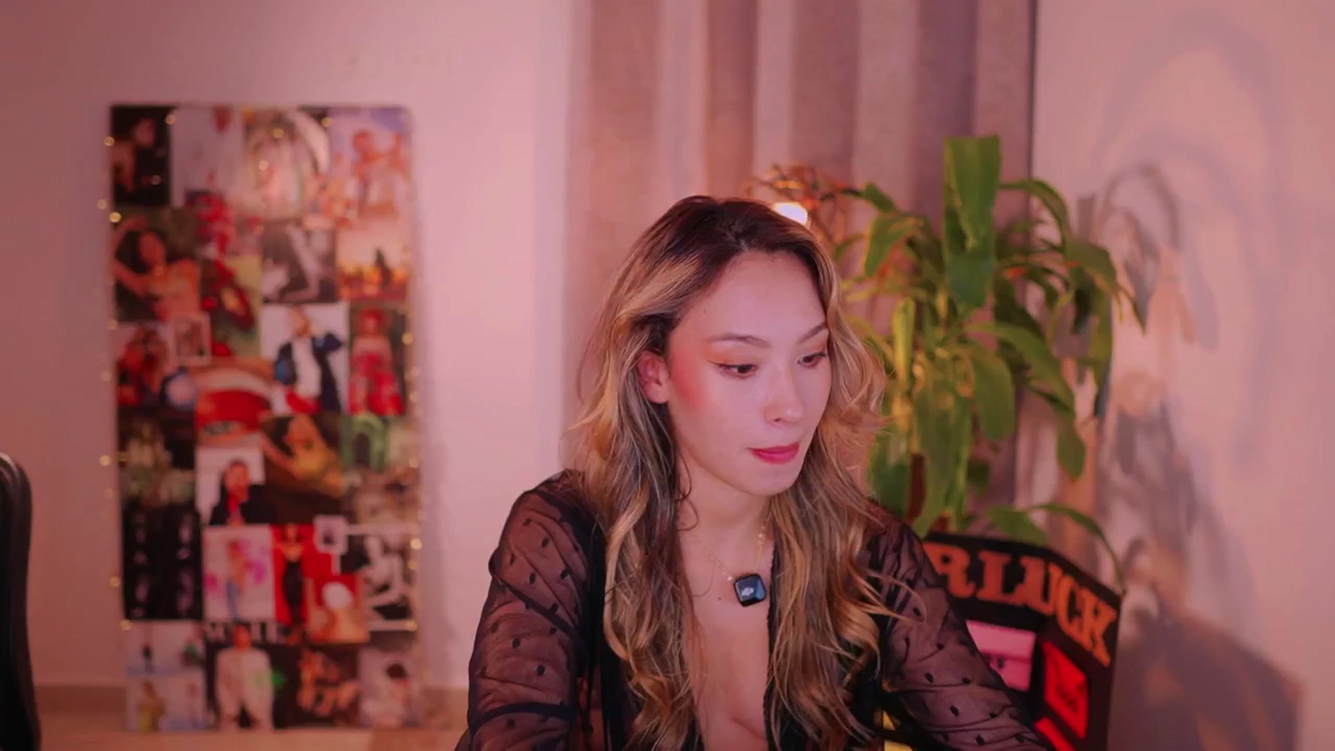 Gallery image thumbnail from AlejaBlonde's myfreecams stream on, 08/01/2025, 24:05 image 20 of 20
