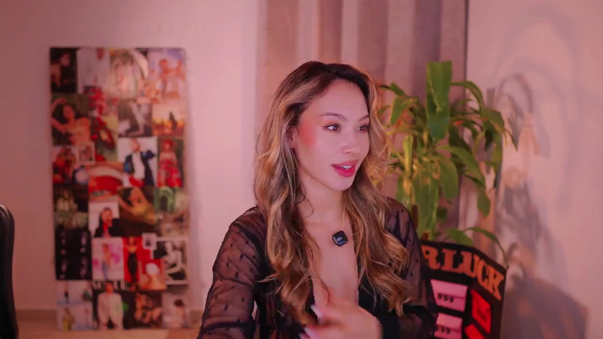 Gallery image thumbnail from AlejaBlonde's myfreecams stream on, 08/01/2025, 01:14 image 18 of 20
