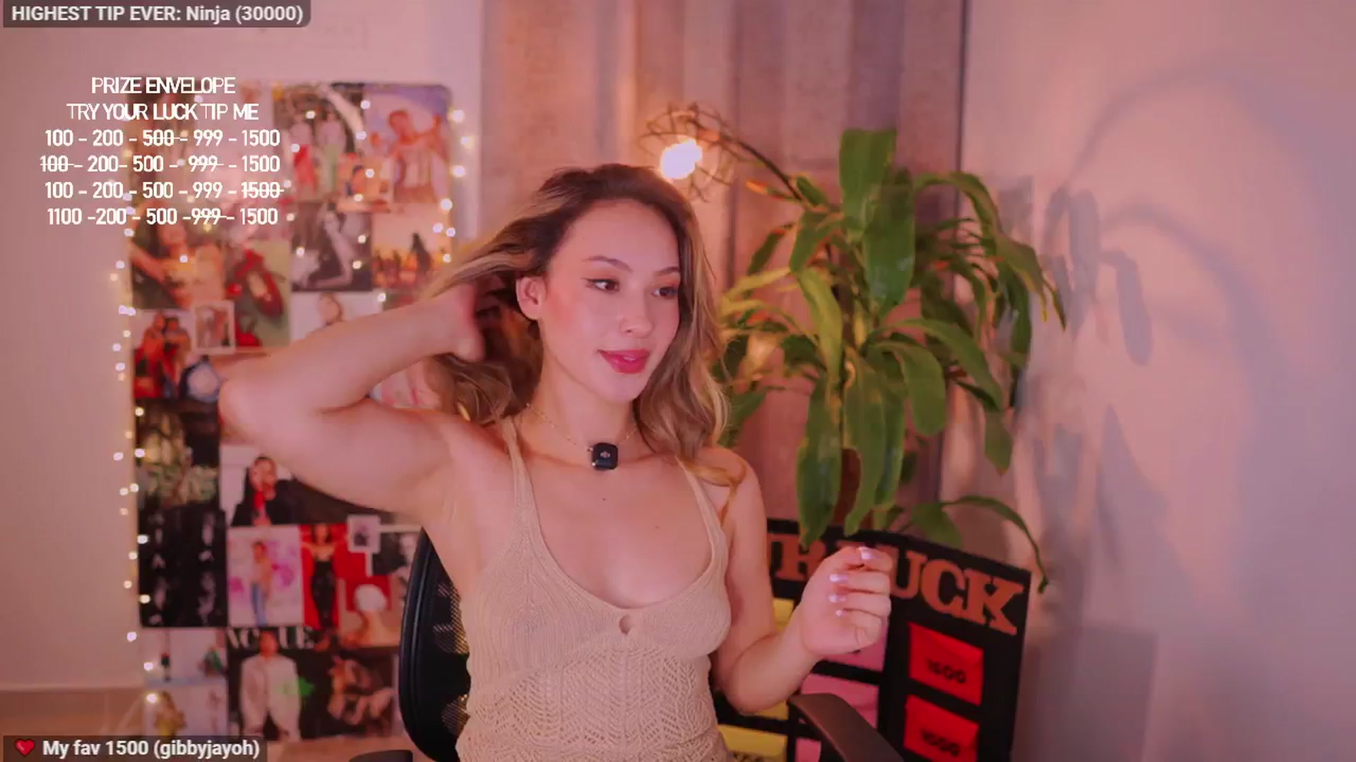 Gallery image thumbnail from AlejaBlonde's myfreecams stream on, 08/15/2025, 06:48 image 4 of 20
