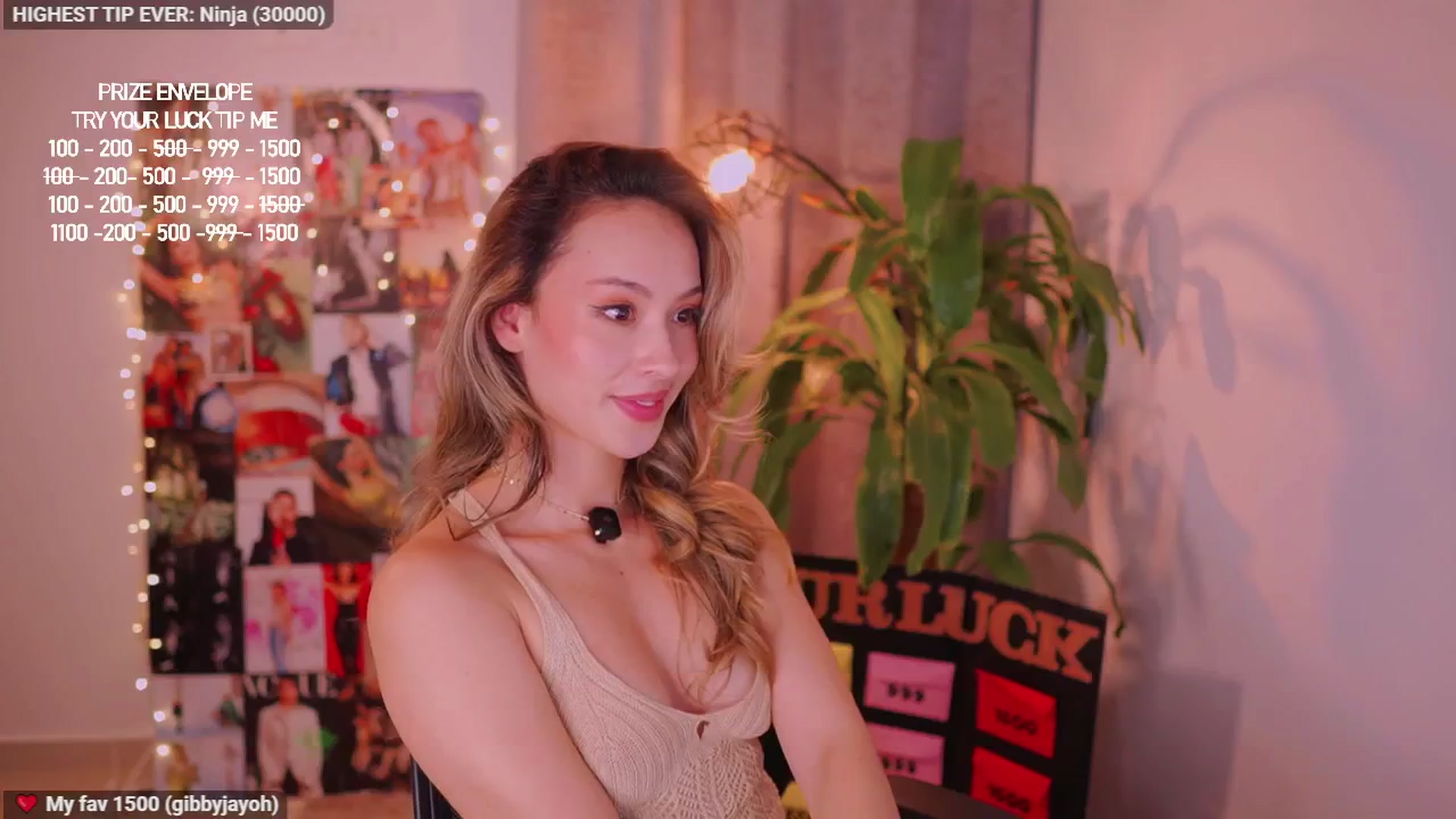 Gallery image thumbnail from AlejaBlonde's myfreecams stream on, 08/15/2025, 06:48 image 3 of 20