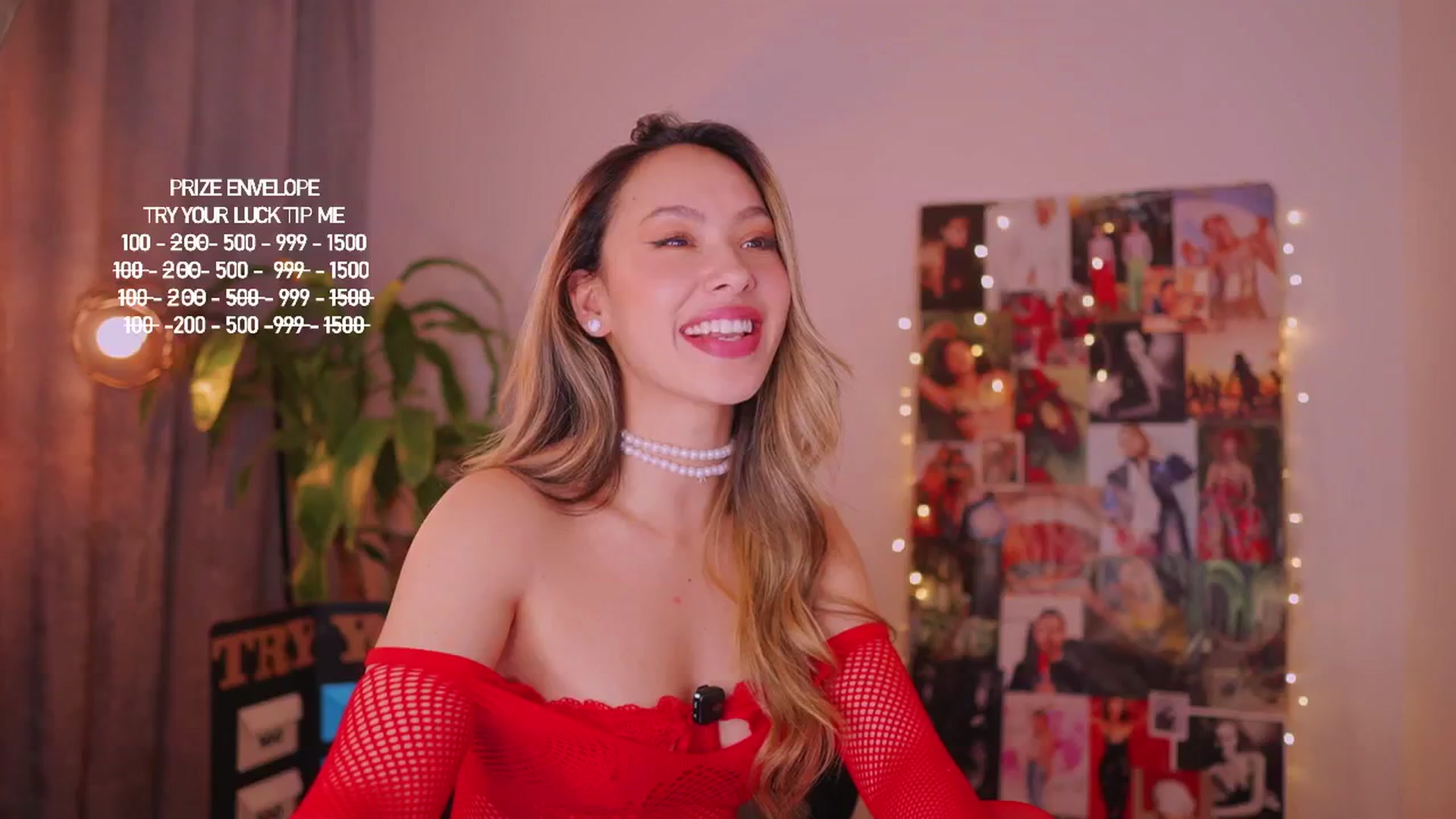 Gallery image thumbnail from AlejaBlonde's myfreecams stream on, 10/22/2025, 03:45 image 13 of 20
