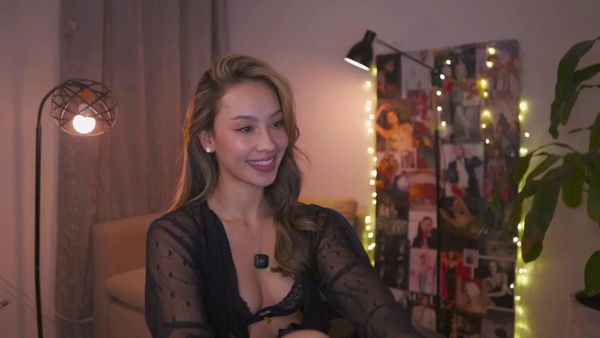 Gallery image thumbnail from AlejaBlonde's myfreecams stream on, 01/26/2026, 04:27 image 11 of 20