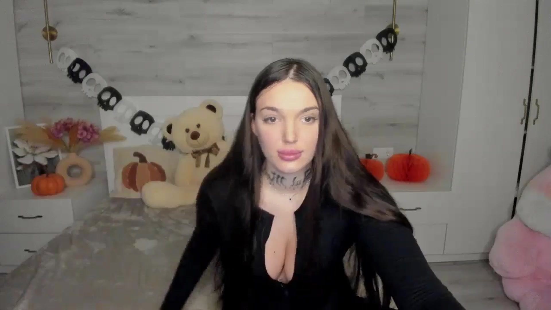 Gallery image thumbnail from AlejaRey's myfreecams stream on, 11/07/2025, 10:05 image 20 of 20