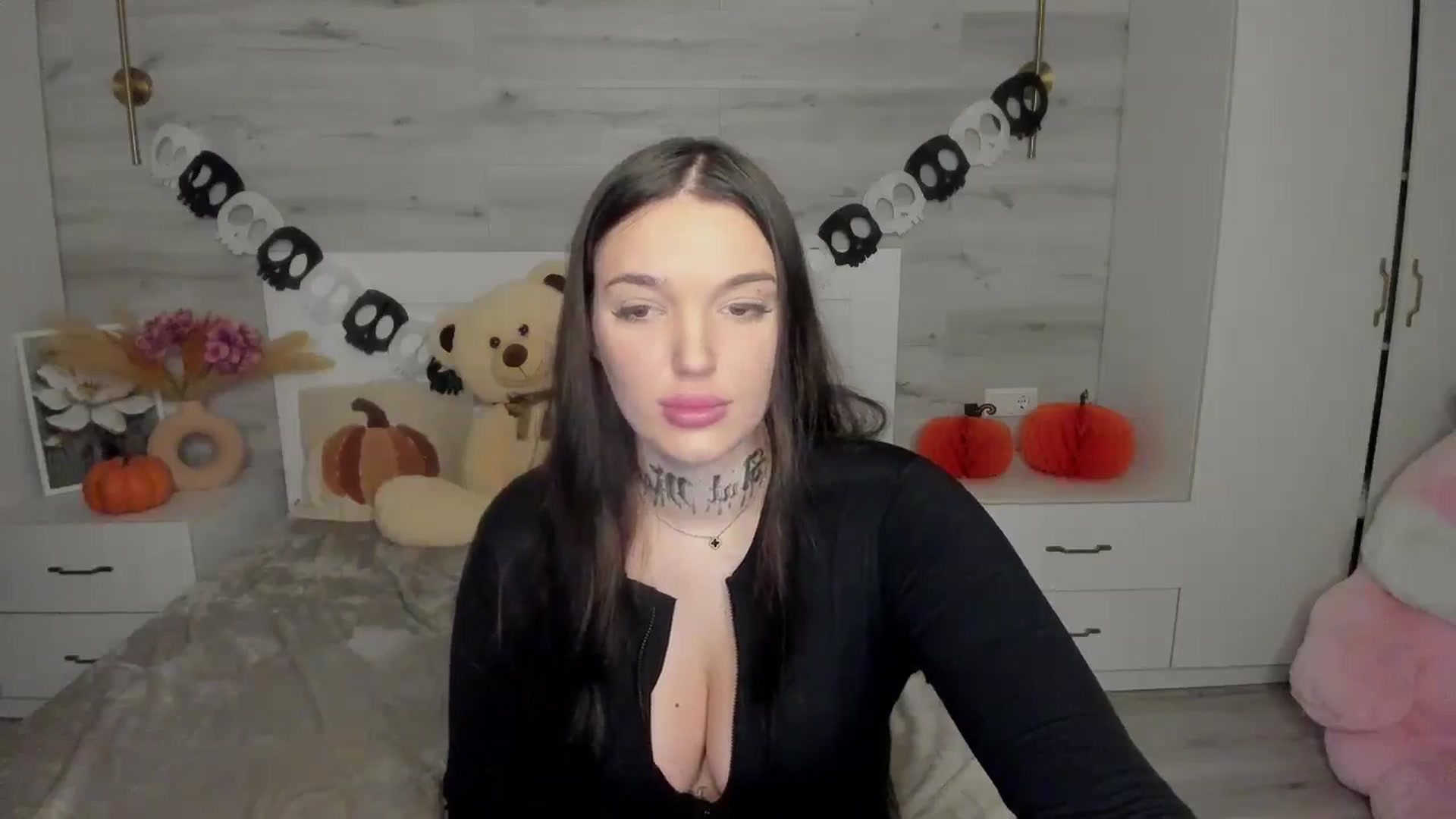 Gallery image thumbnail from AlejaRey's myfreecams stream on, 11/07/2025, 10:05 image 17 of 20